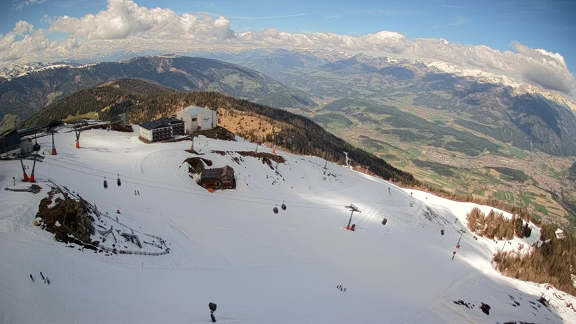 Cima estación de esquí Kronplatz | vista hacia Brunico