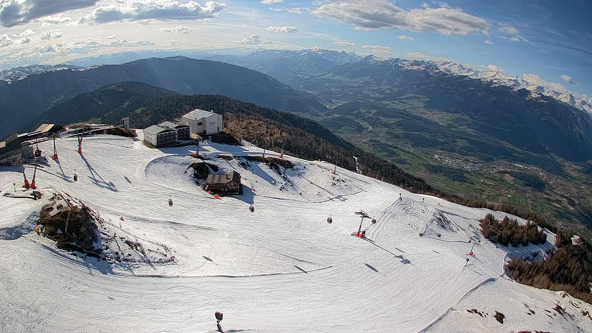 Stazione sciistica di Plan de Corones | vista su Brunico