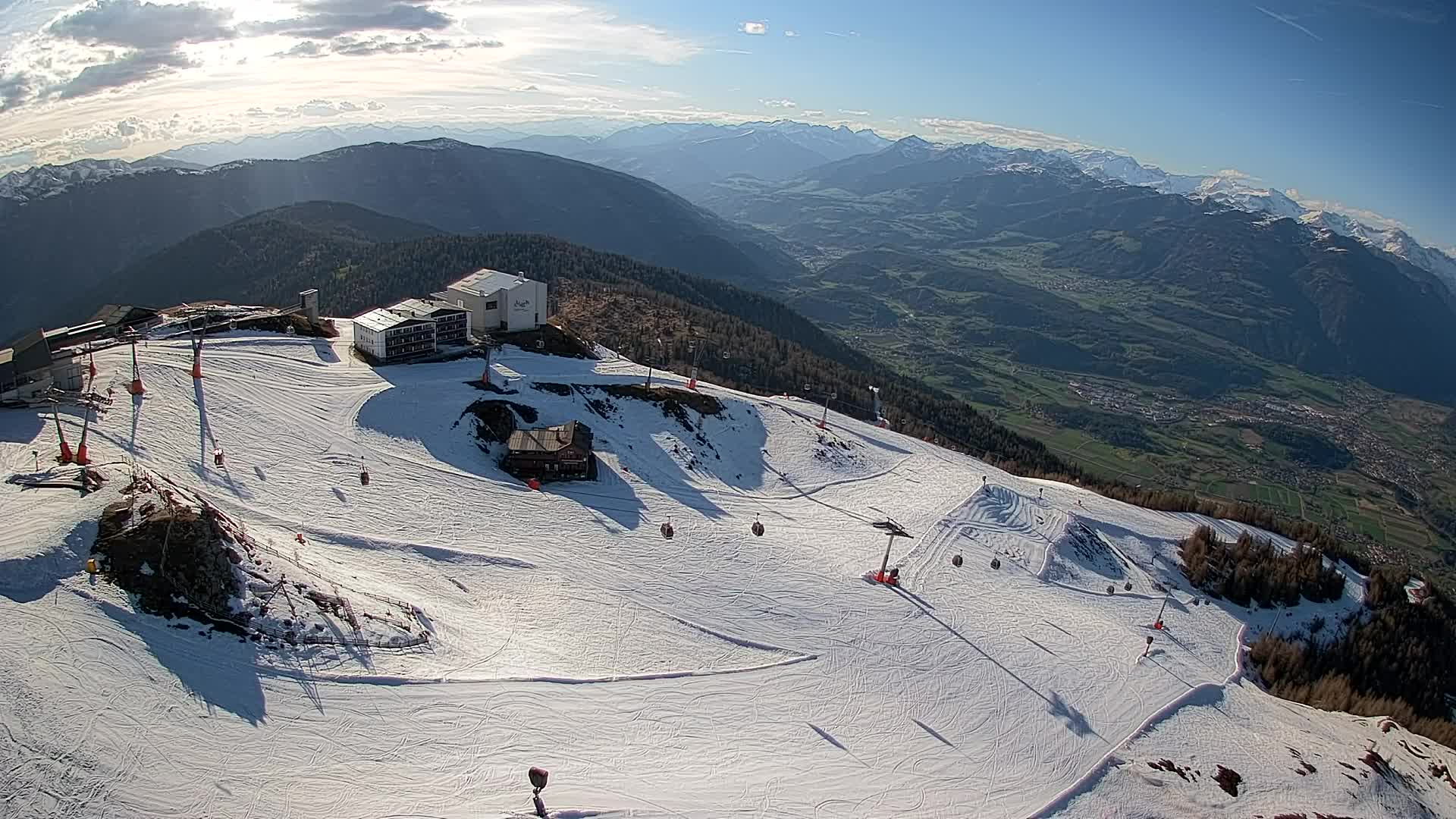 Skigebiet Kronplatz Gipfel | Blick auf Bruneck