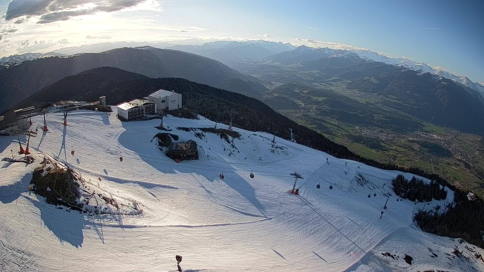 Stazione sciistica di Plan de Corones | vista su Brunico