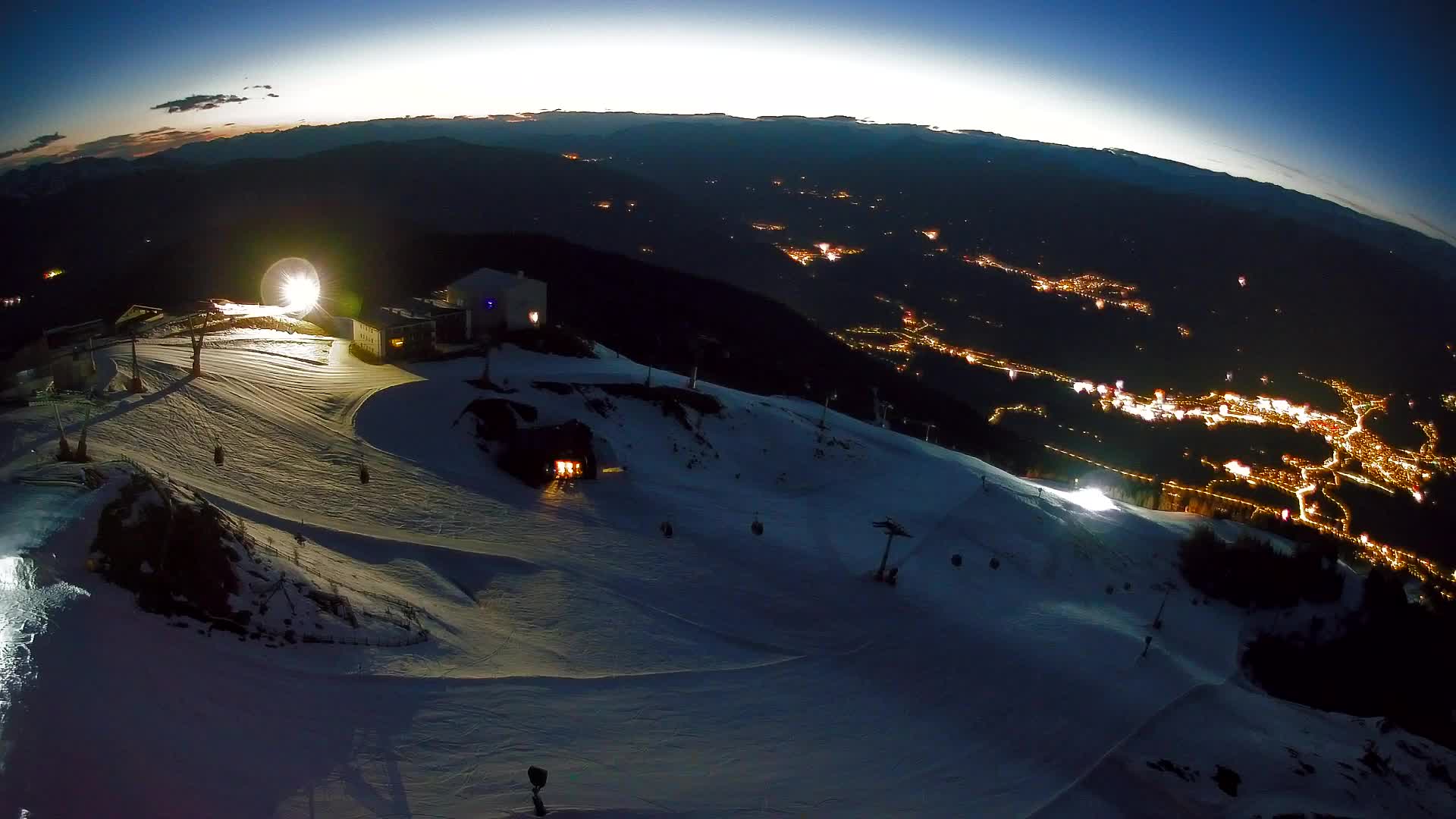 Station de ski Kronplatz sommet | vue sur Brunico