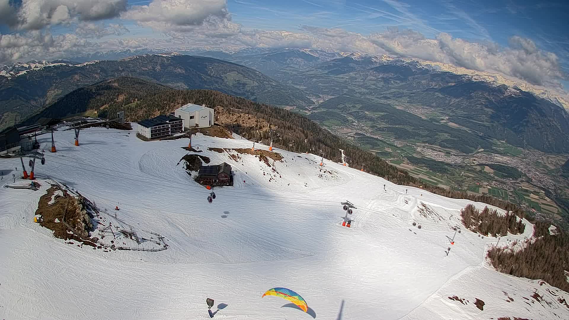 Stazione sciistica di Plan de Corones | vista su Brunico