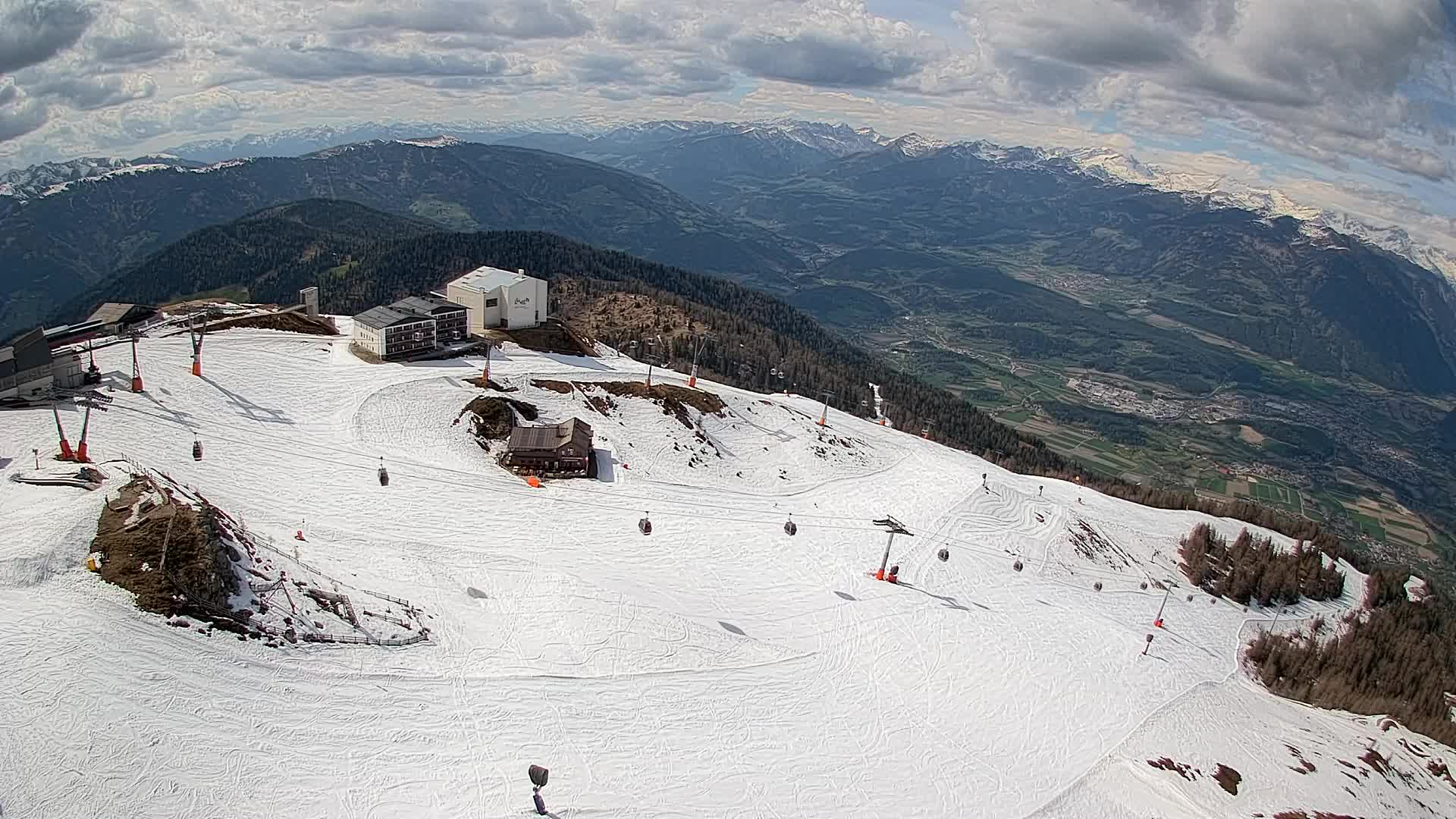 Skigebiet Kronplatz Gipfel | Blick auf Bruneck