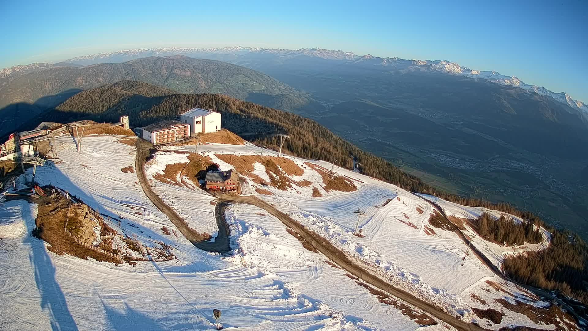 Skigebiet Kronplatz Gipfel | Blick auf Bruneck