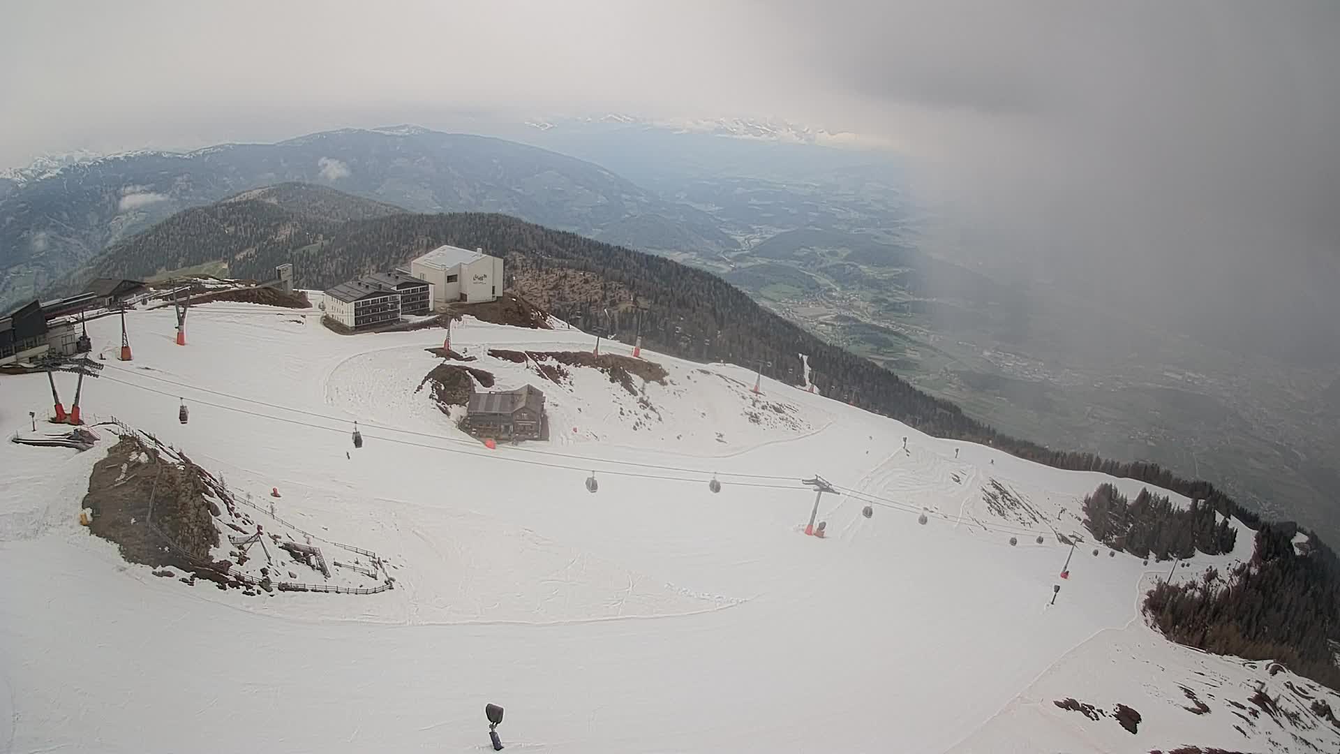 Skigebiet Kronplatz Gipfel | Blick auf Bruneck