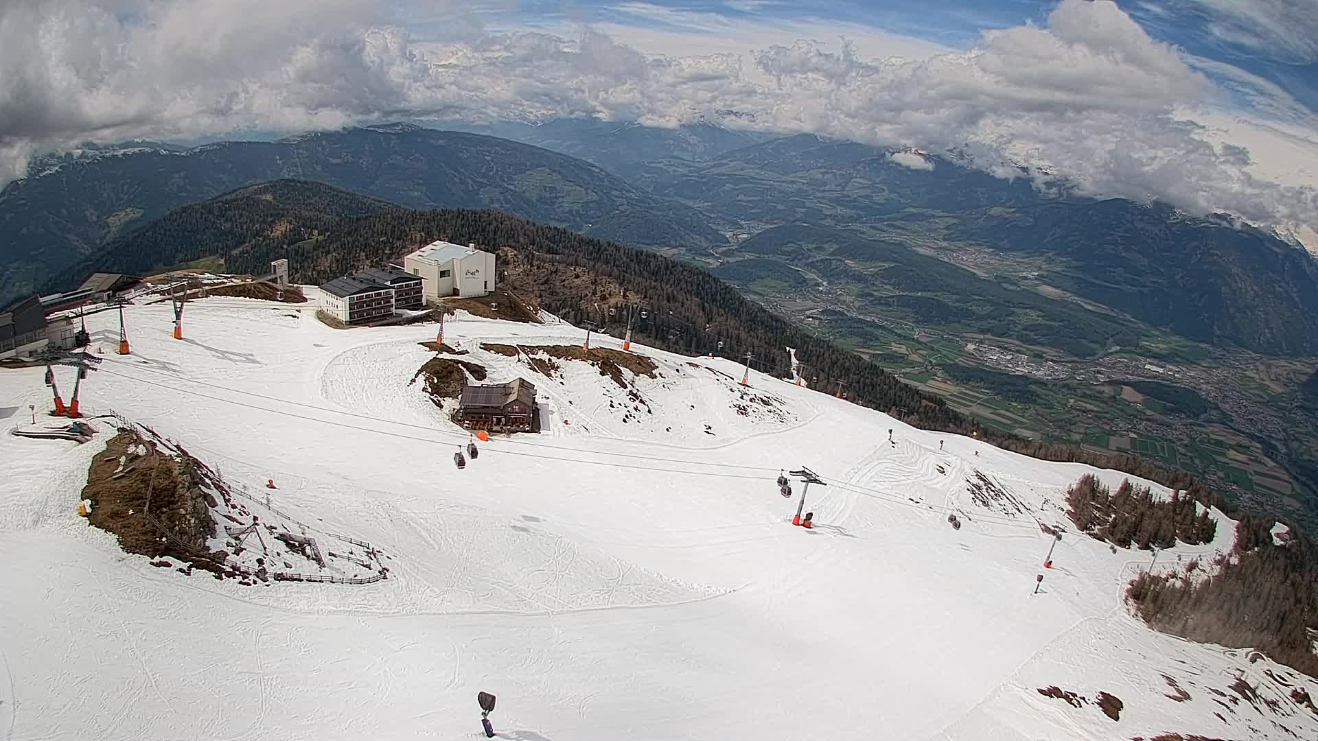 Station de ski Kronplatz sommet | vue sur Brunico