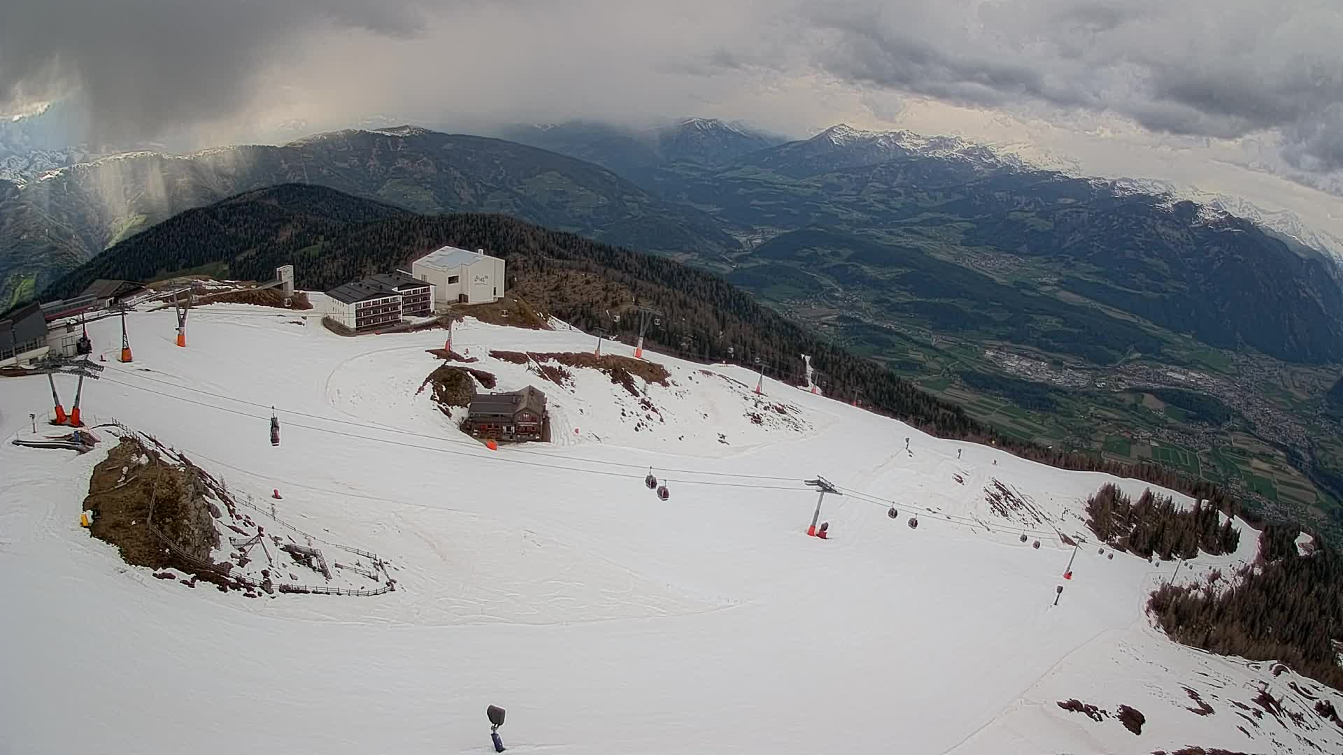 Station de ski Kronplatz sommet | vue sur Brunico