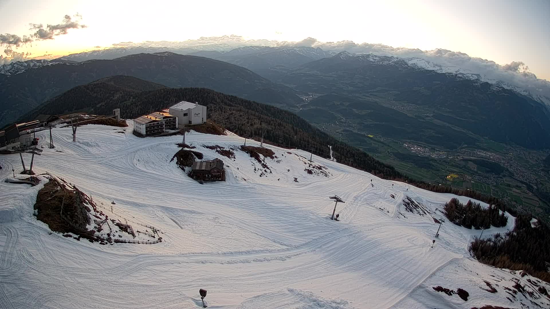Stazione sciistica di Plan de Corones | vista su Brunico