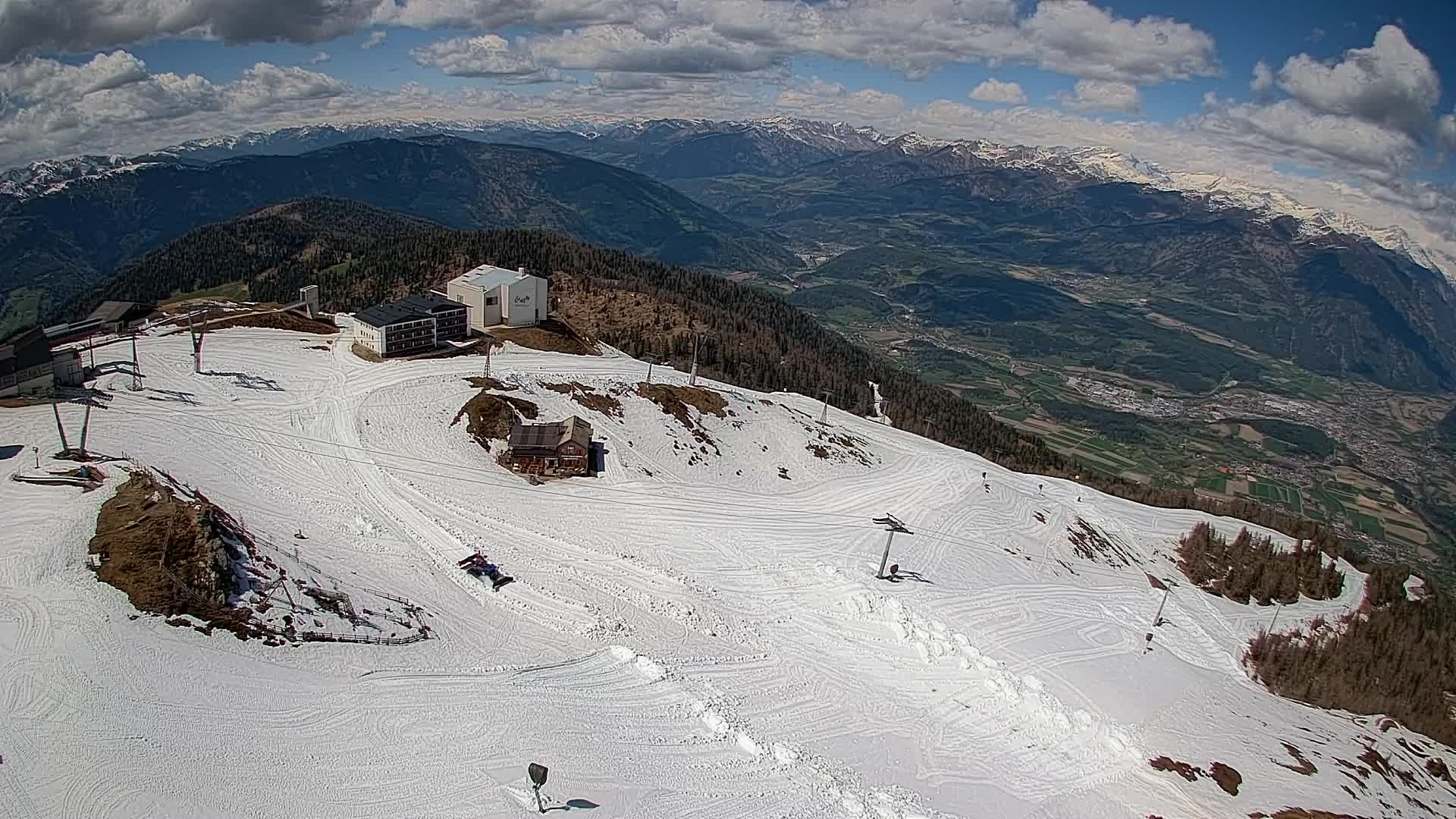 Stazione sciistica di Plan de Corones | vista su Brunico