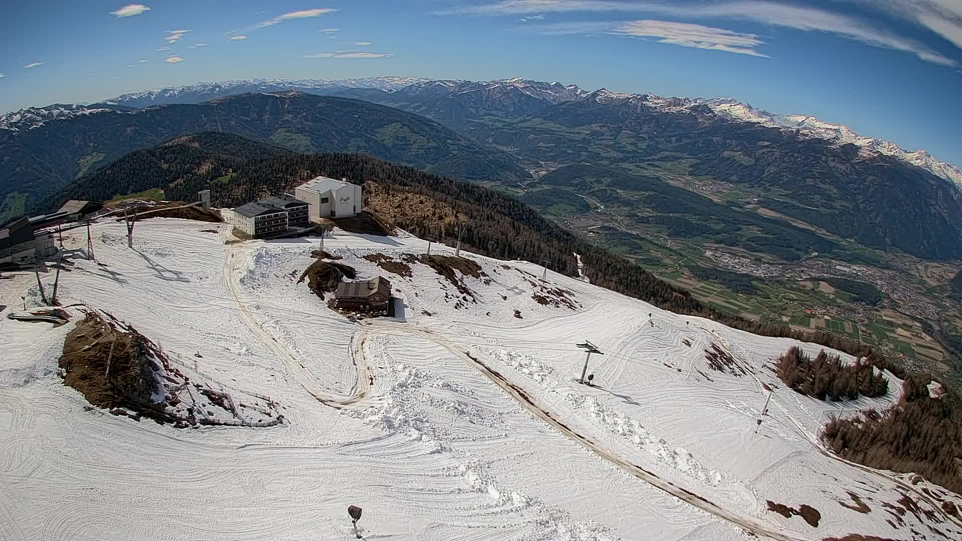 Cima estación de esquí Kronplatz | vista hacia Brunico