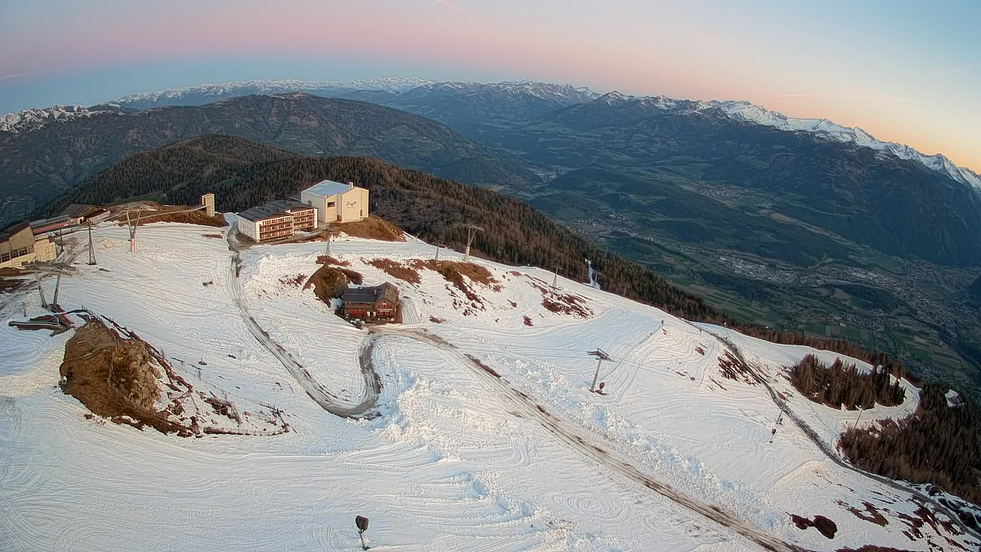 Station de ski Kronplatz sommet | vue sur Brunico