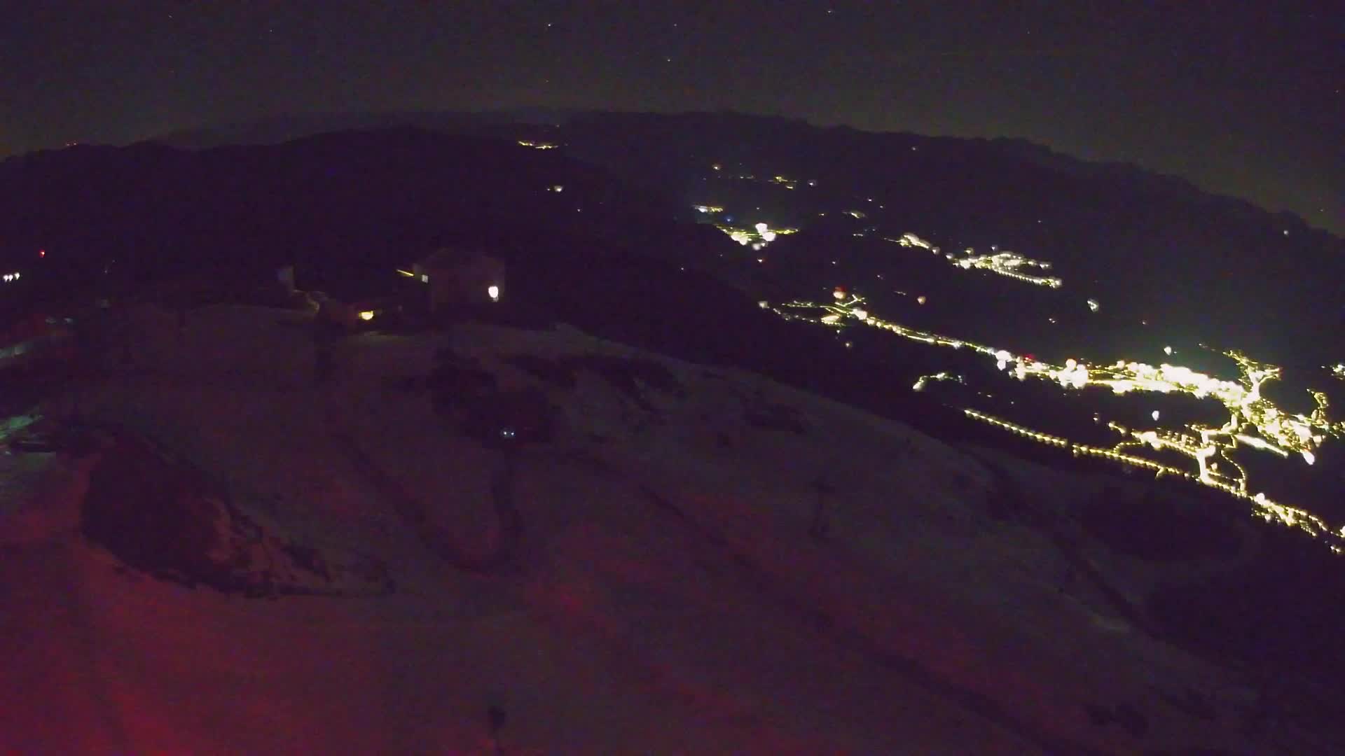 Cima estación de esquí Kronplatz | vista hacia Brunico