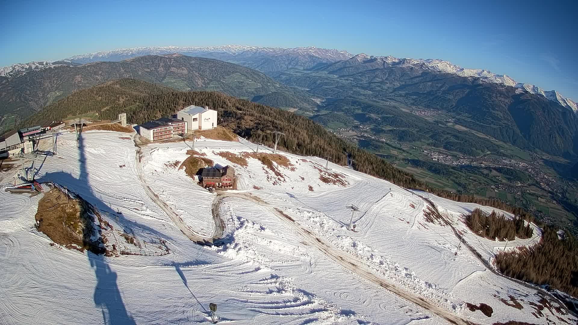Stazione sciistica di Plan de Corones | vista su Brunico