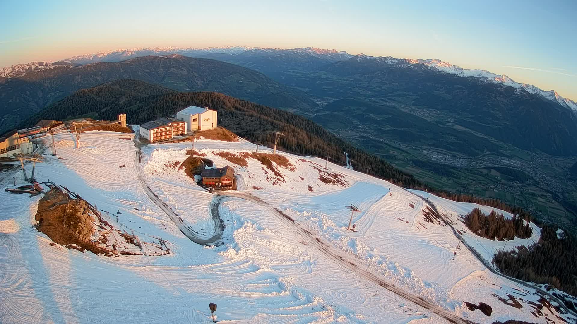 Station de ski Kronplatz sommet | vue sur Brunico