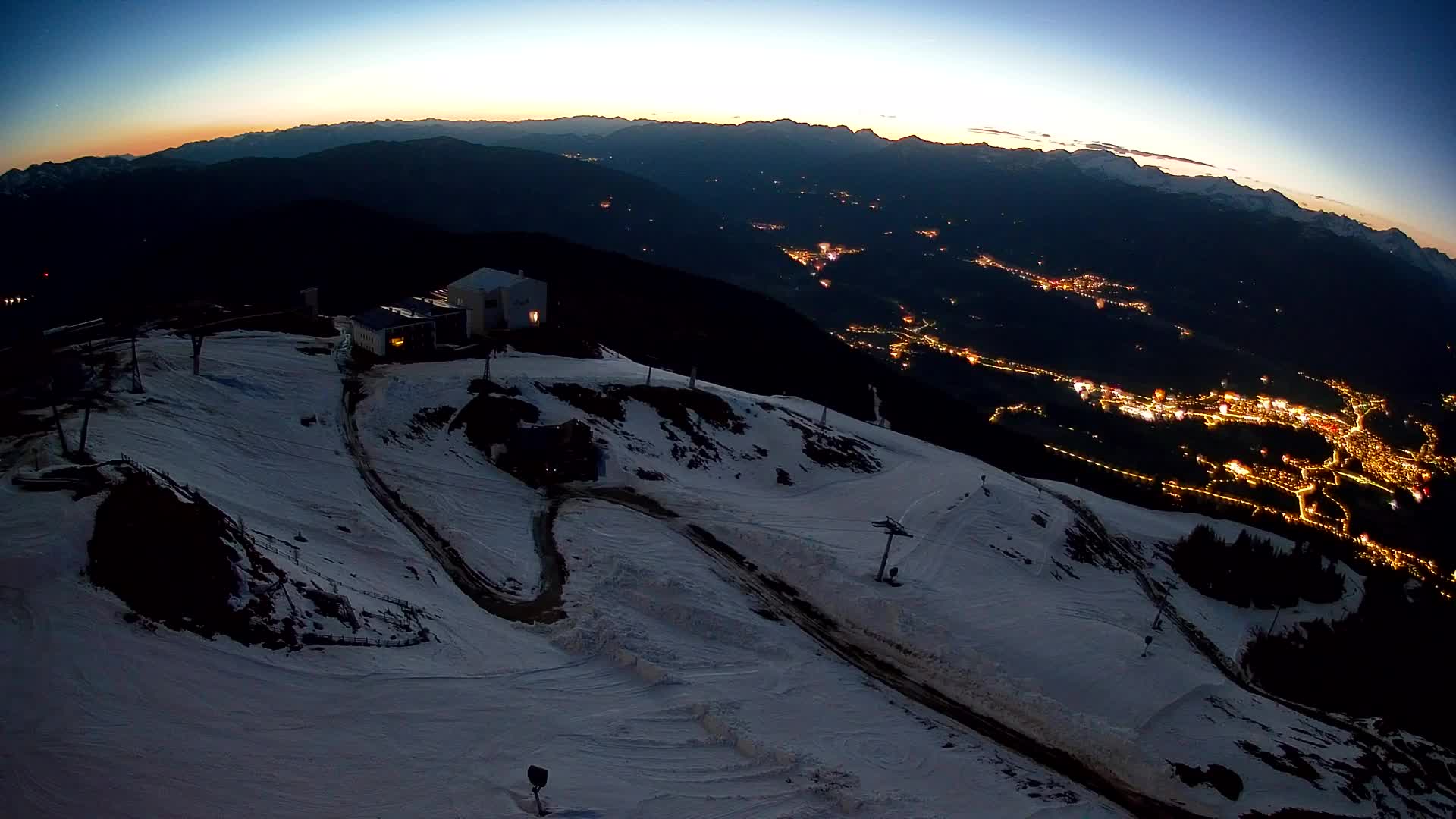 Stazione sciistica di Plan de Corones | vista su Brunico