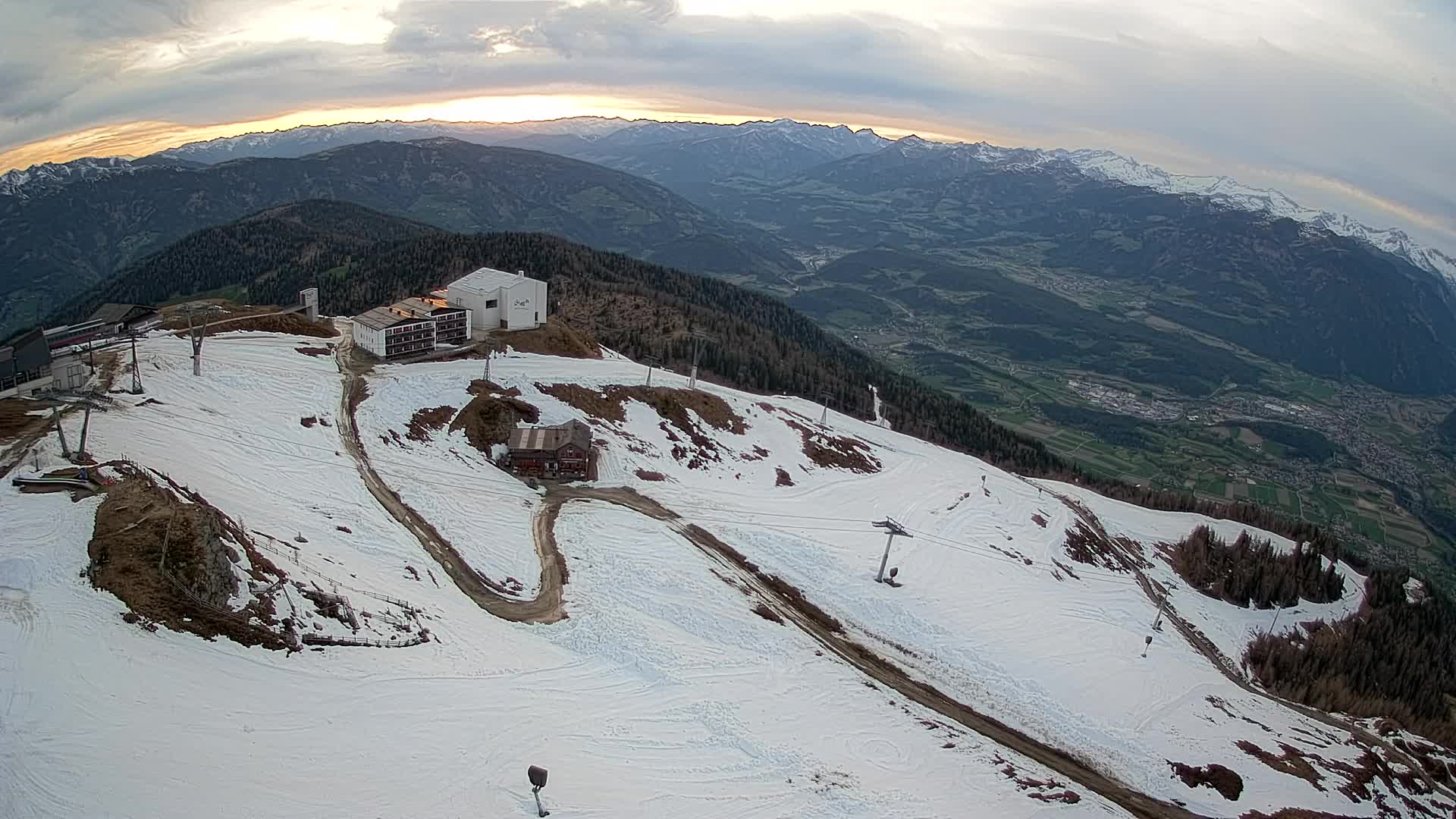 Smučišče Kronplatz – vrh | pogled na Bruneck