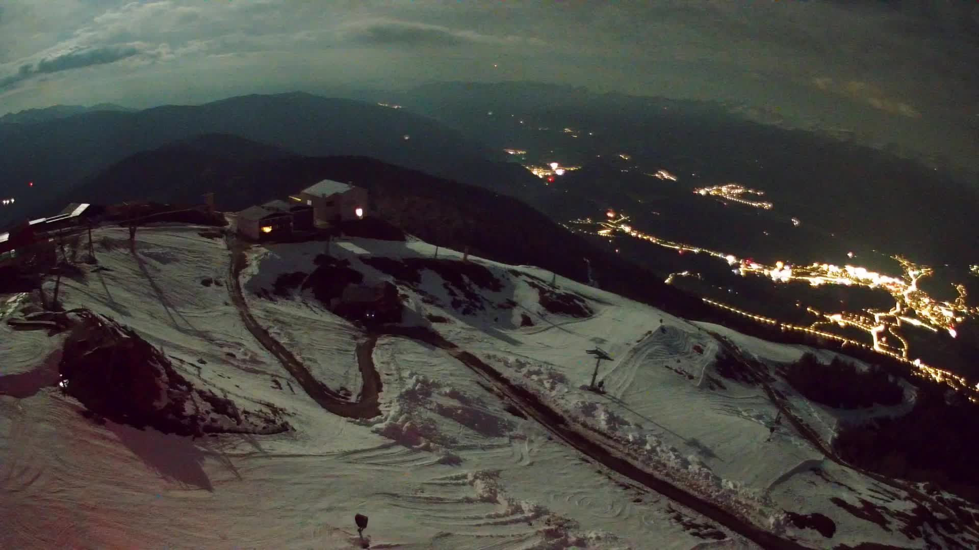 Kronplatz peak Ski resort | view to Bruneck