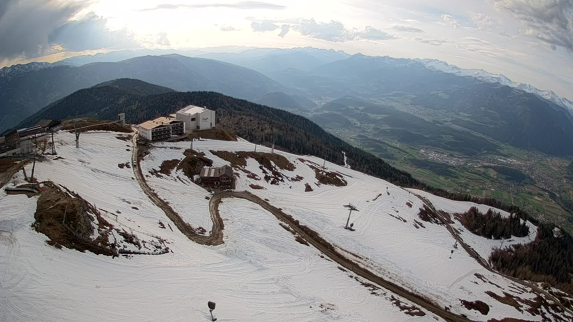 Station de ski Kronplatz sommet | vue sur Brunico