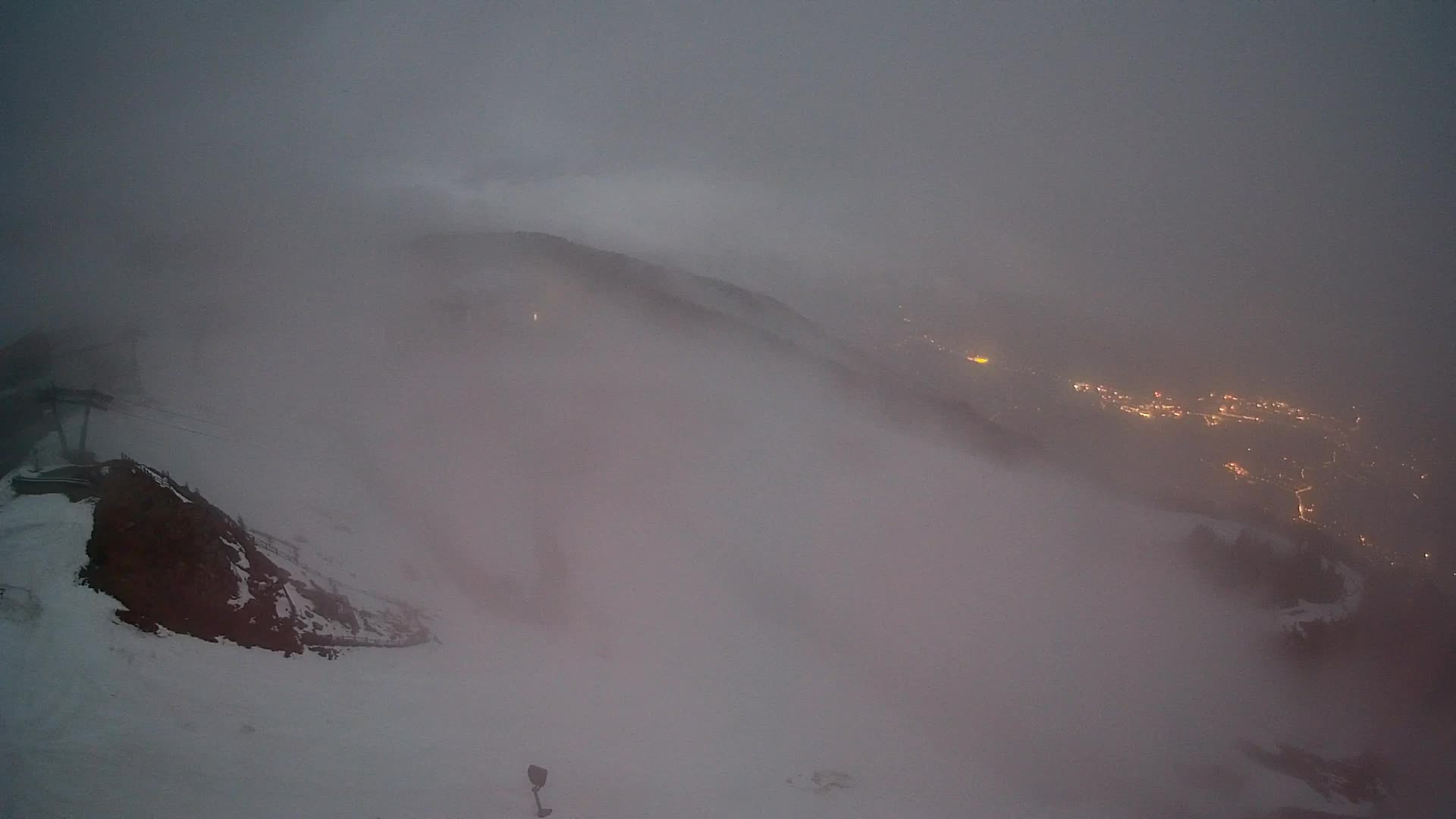 Cima estación de esquí Kronplatz | vista hacia Brunico