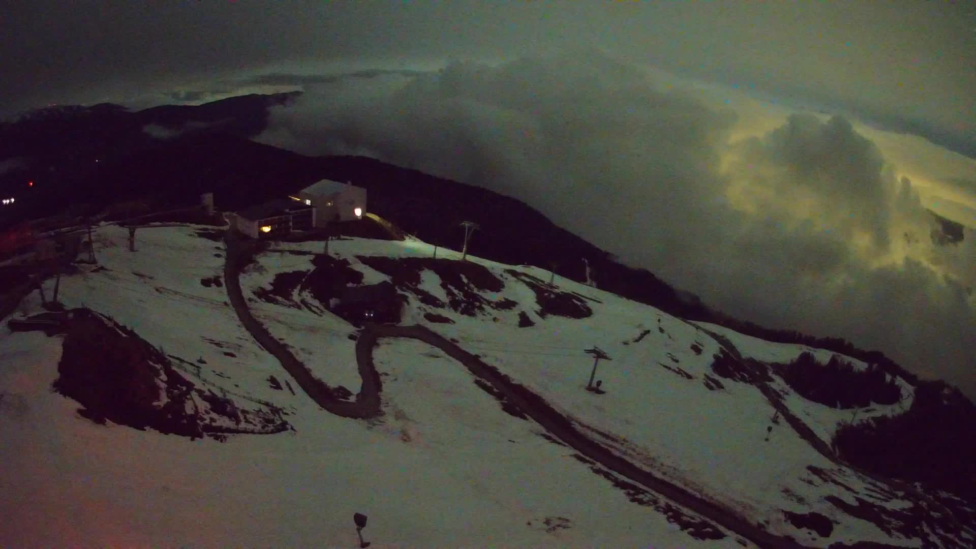 Kronplatz peak Ski resort | view to Bruneck