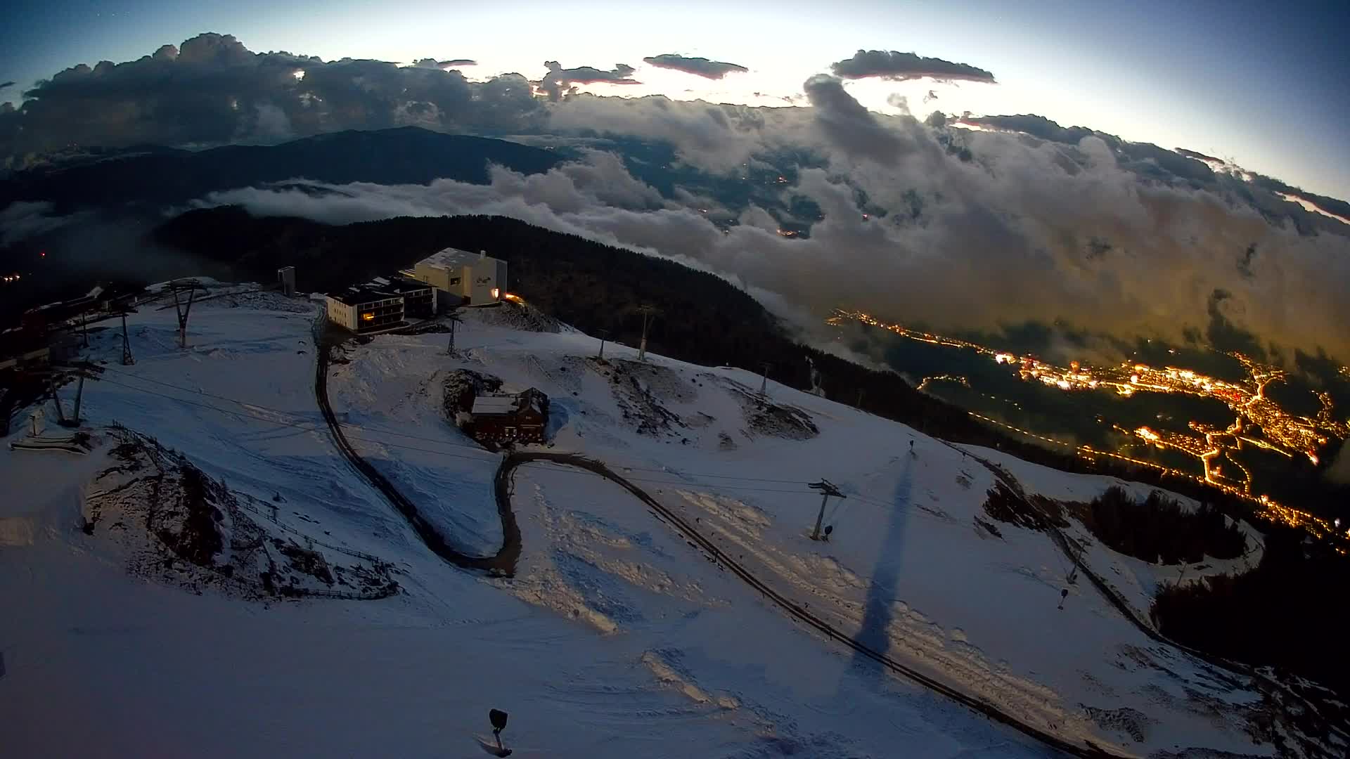 Skigebiet Kronplatz Gipfel | Blick auf Bruneck
