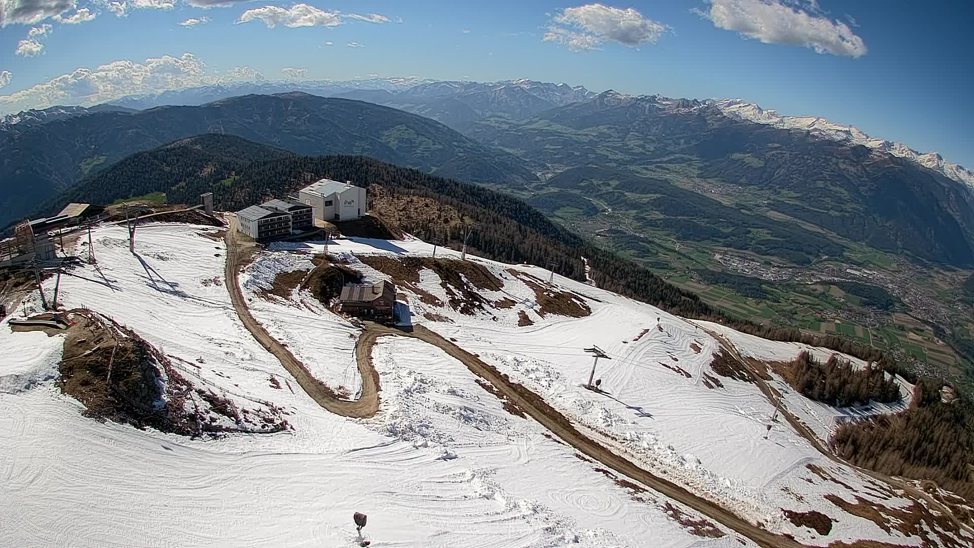 Kronplatz peak Ski resort | view to Bruneck