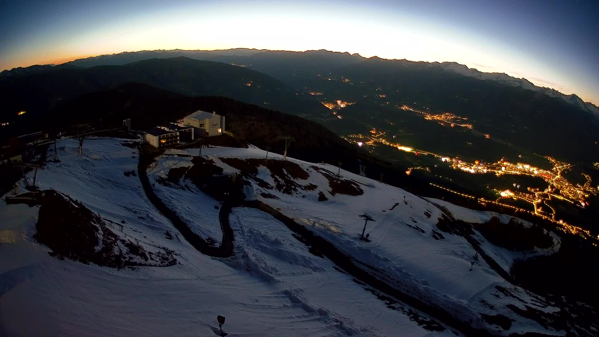 Skigebiet Kronplatz Gipfel | Blick auf Bruneck