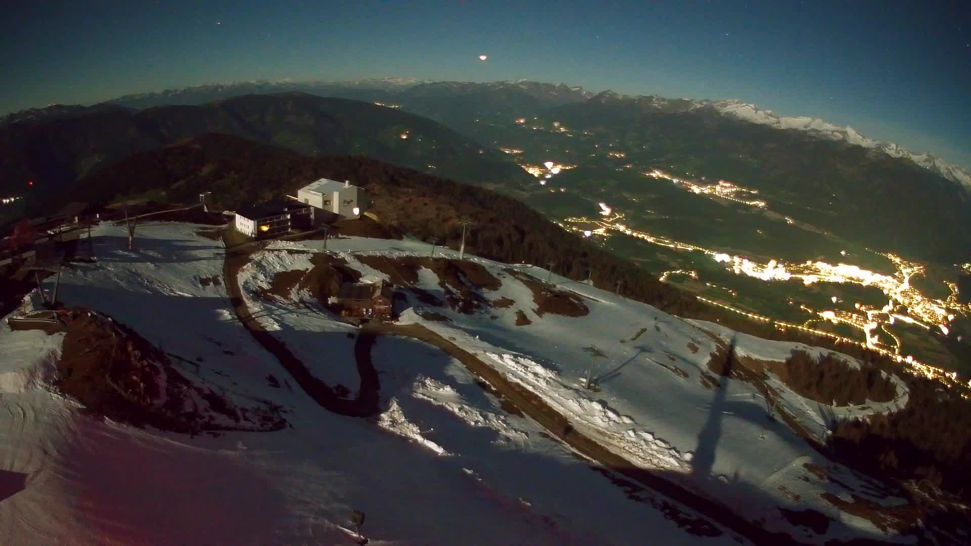 Skigebiet Kronplatz Gipfel | Blick auf Bruneck
