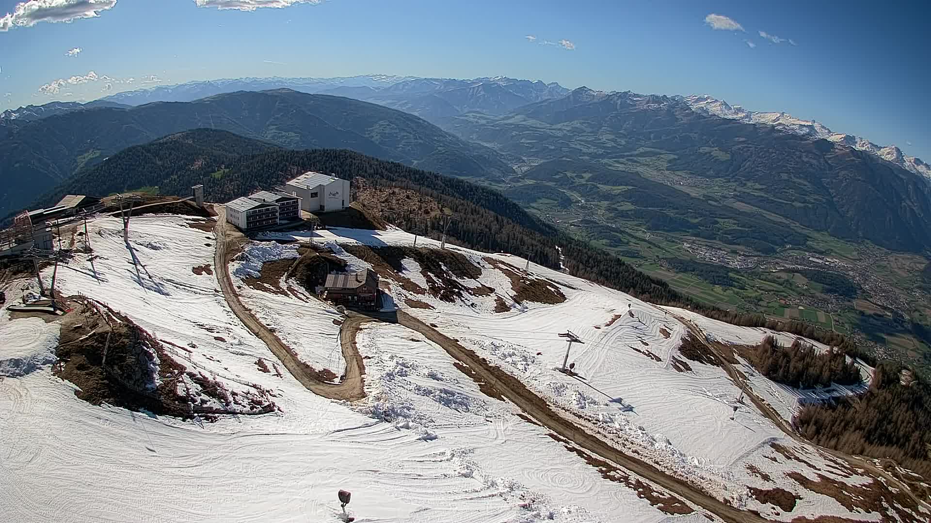 Stazione sciistica di Plan de Corones | vista su Brunico