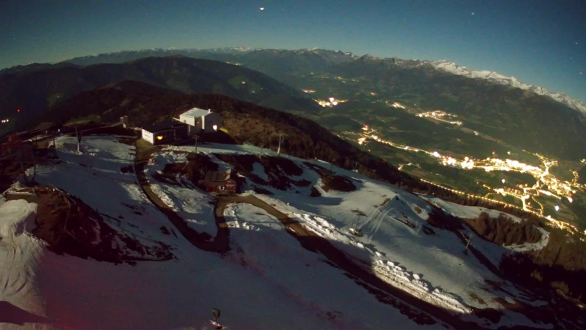 Skigebiet Kronplatz Gipfel | Blick auf Bruneck