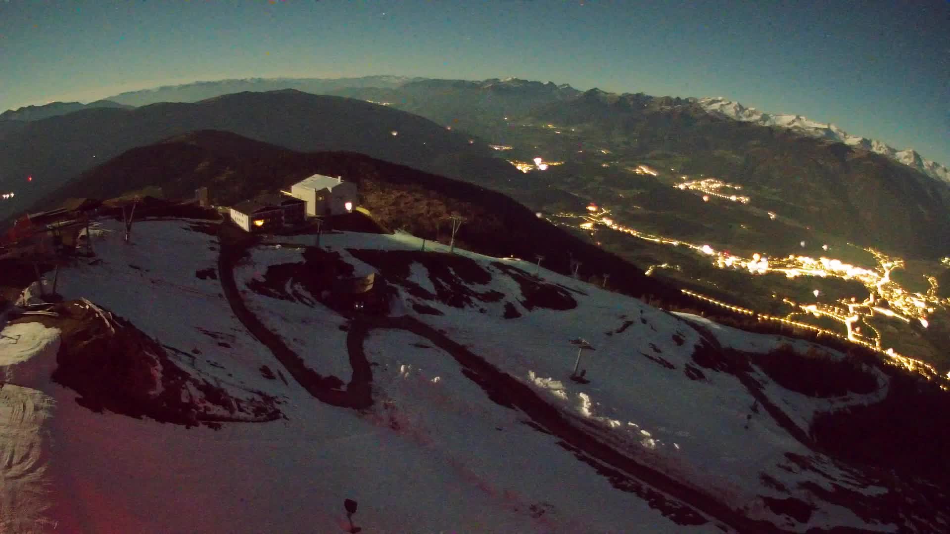 Skigebiet Kronplatz Gipfel | Blick auf Bruneck