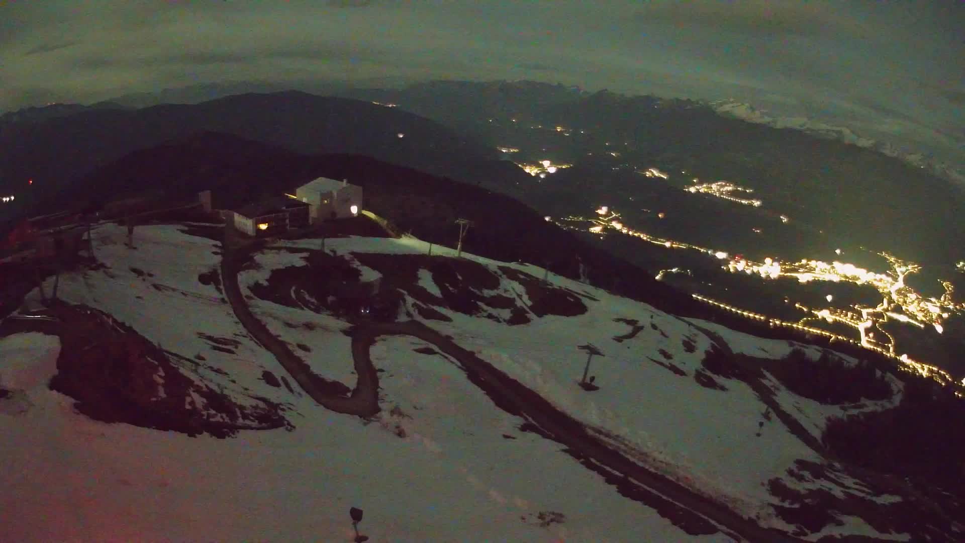 Kronplatz peak Ski resort | view to Bruneck