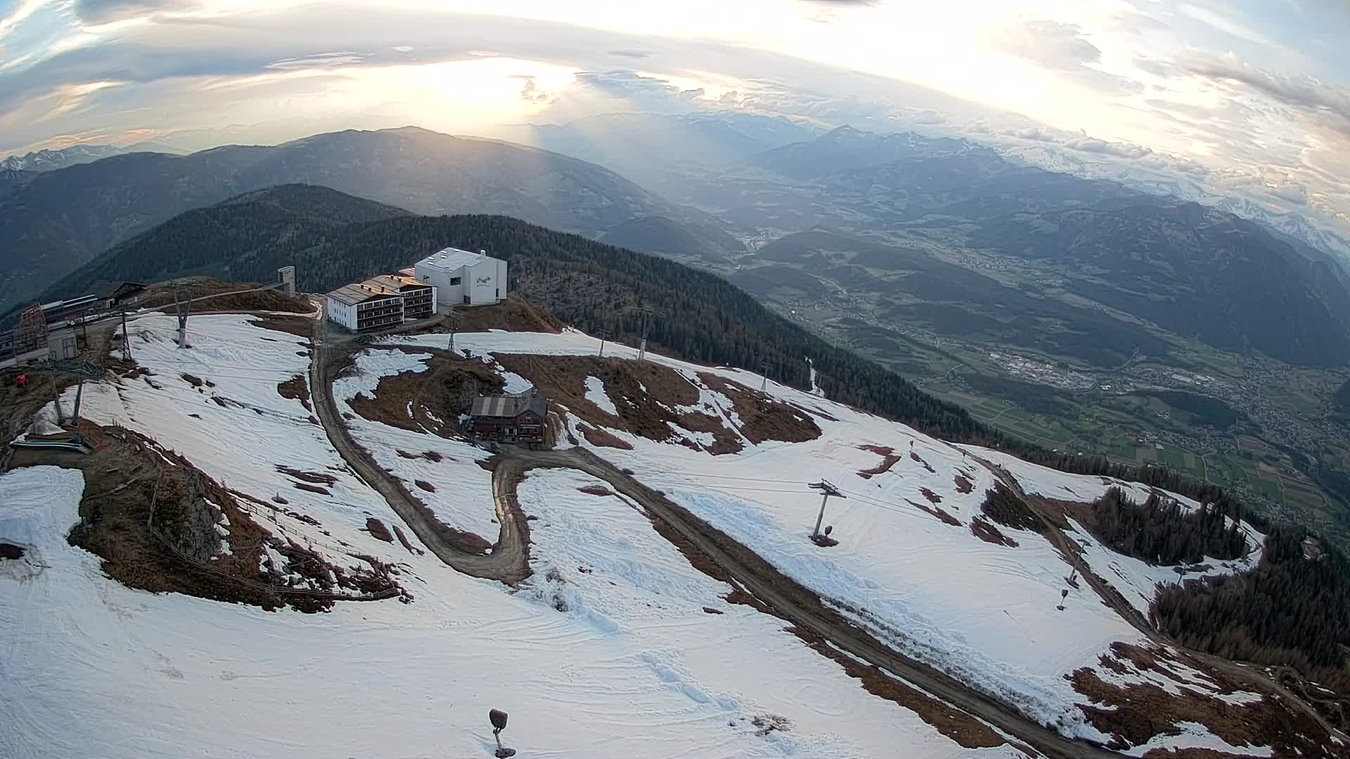 Skigebiet Kronplatz Gipfel | Blick auf Bruneck