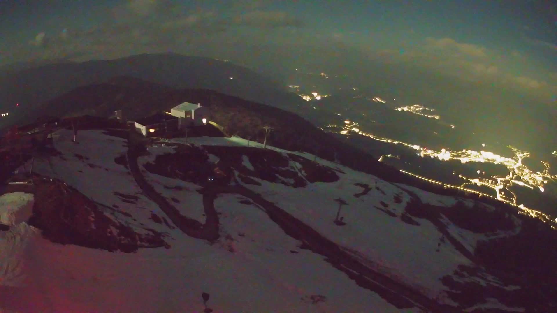 Skigebiet Kronplatz Gipfel | Blick auf Bruneck