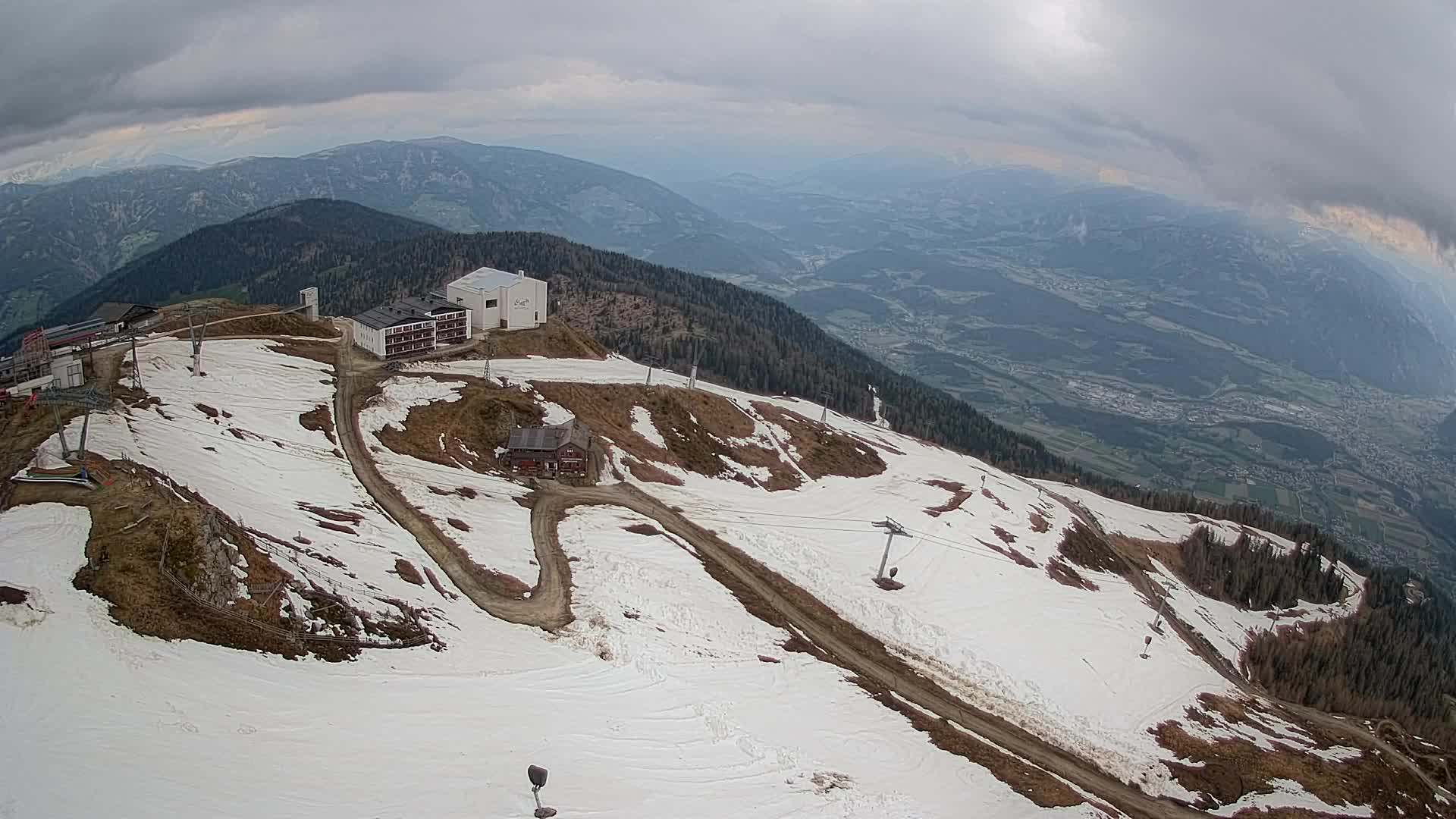 Skigebiet Kronplatz Gipfel | Blick auf Bruneck