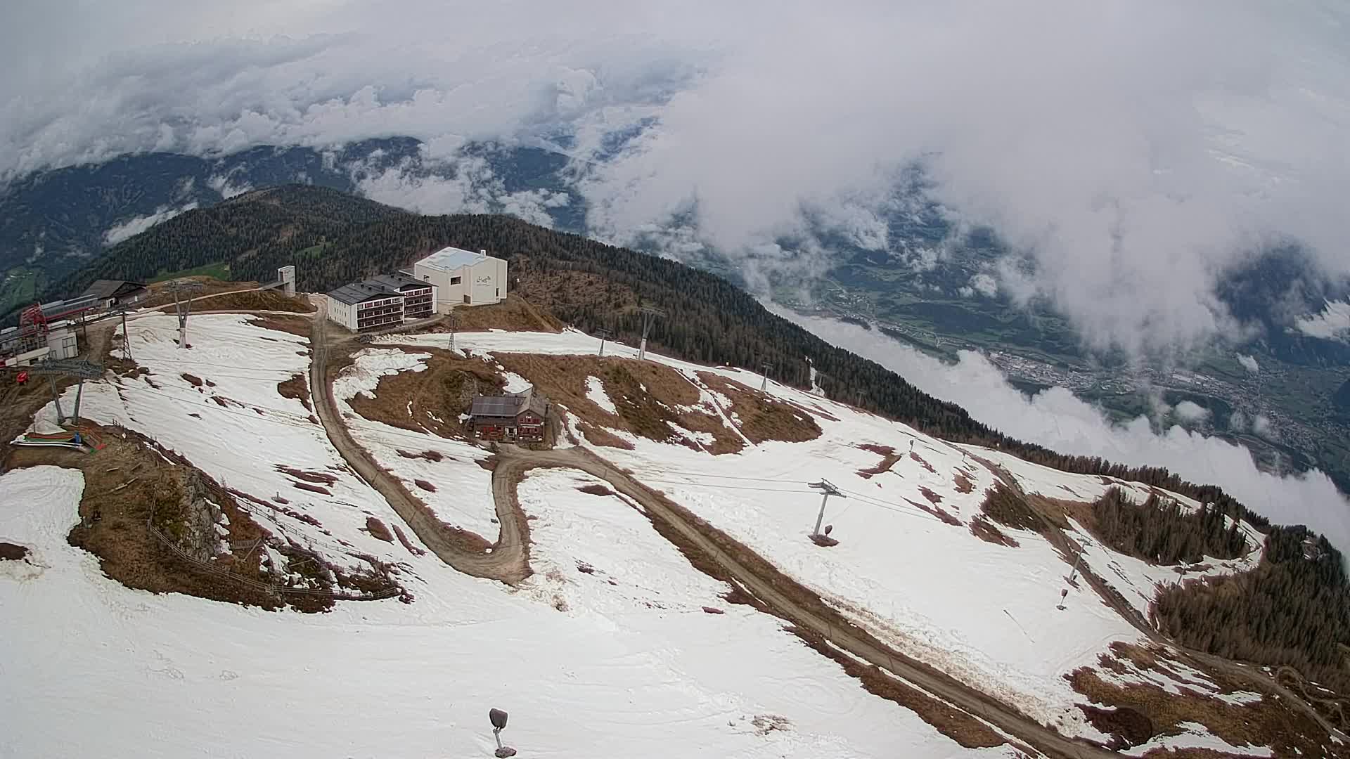 Skigebiet Kronplatz Gipfel | Blick auf Bruneck