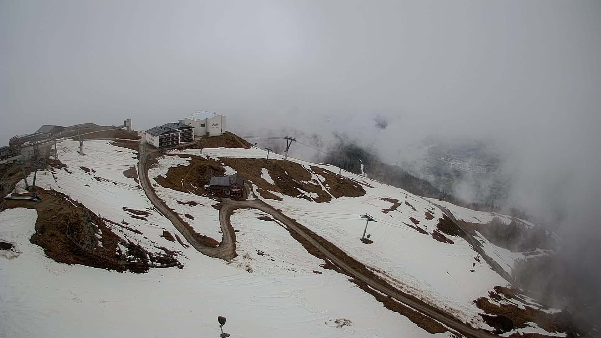 Kronplatz peak Ski resort | view to Bruneck