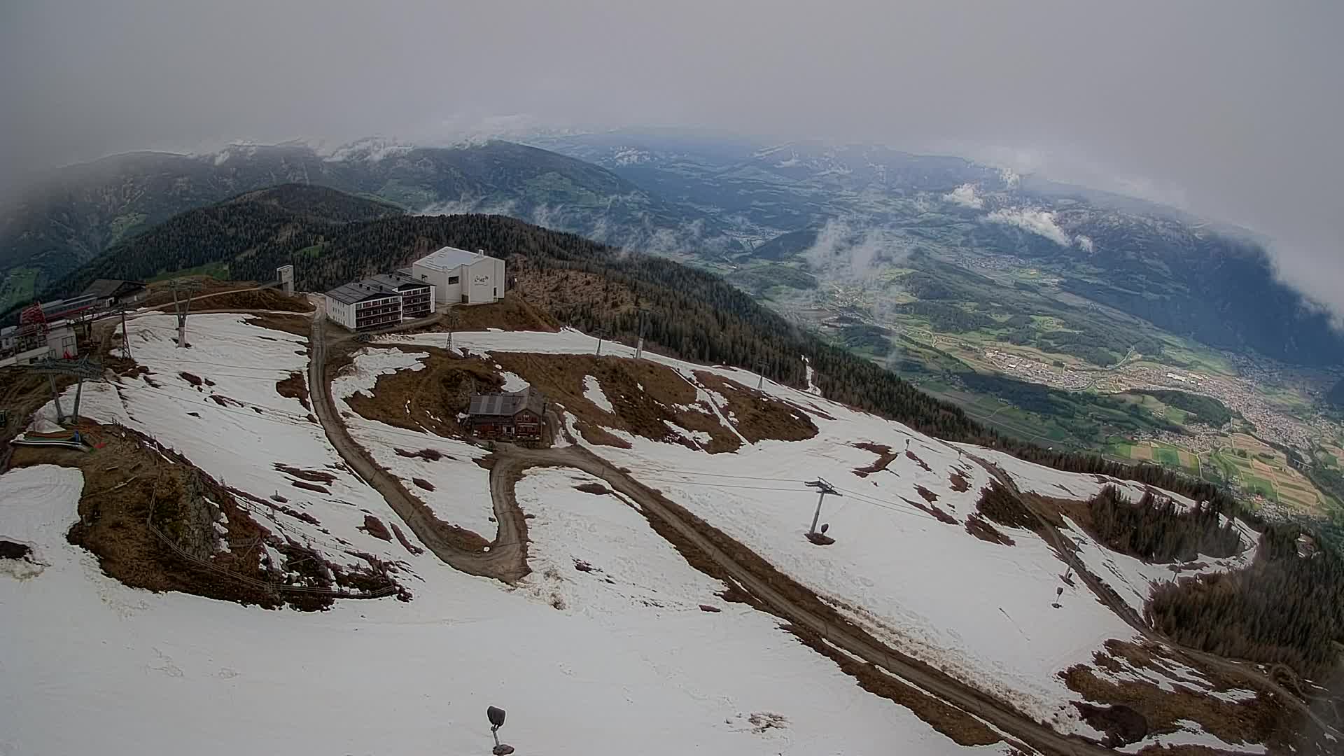 Station de ski Kronplatz sommet | vue sur Brunico