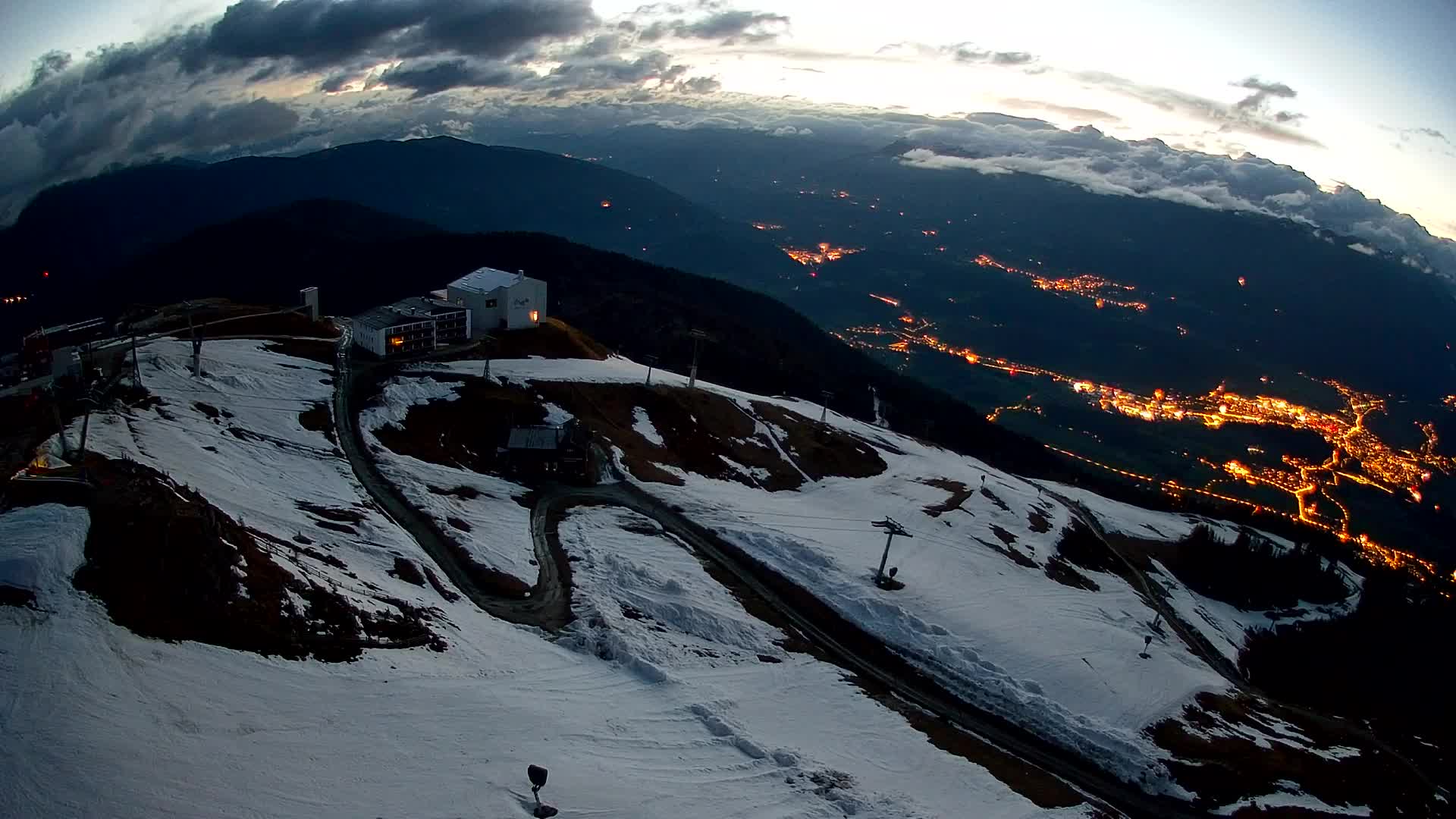 Kronplatz peak Ski resort | view to Bruneck