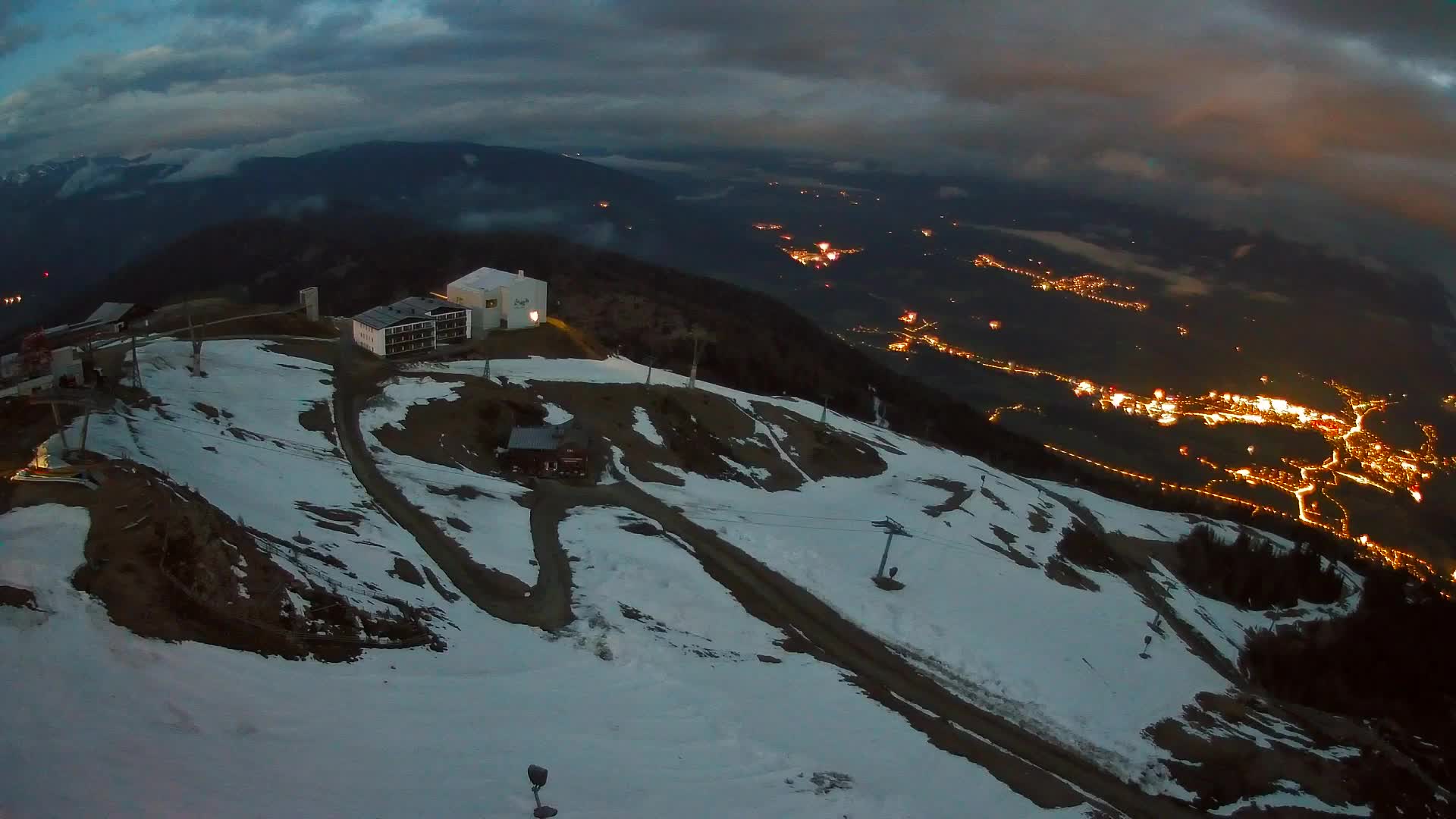 Station de ski Kronplatz sommet | vue sur Brunico