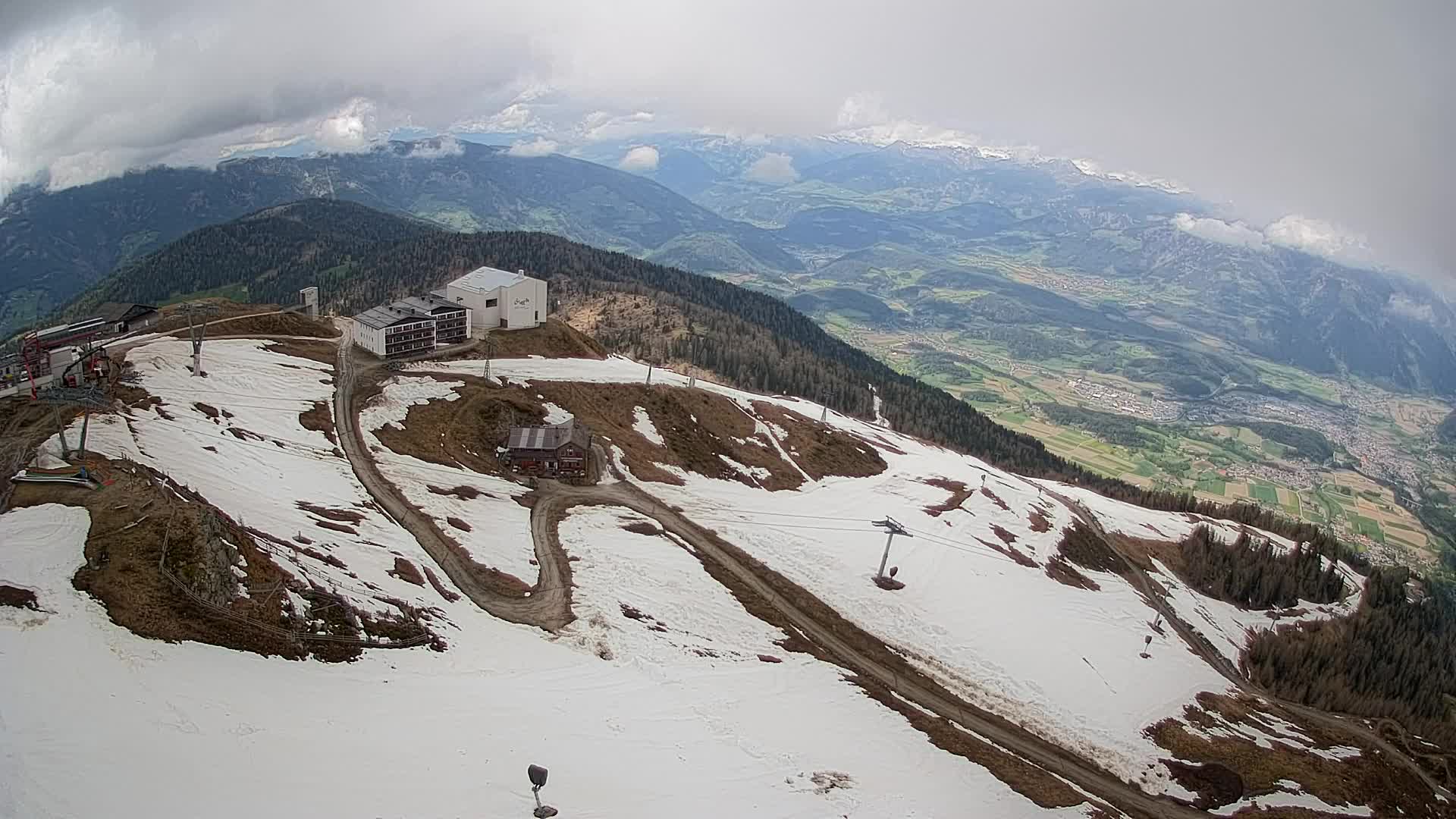 Skigebiet Kronplatz Gipfel | Blick auf Bruneck