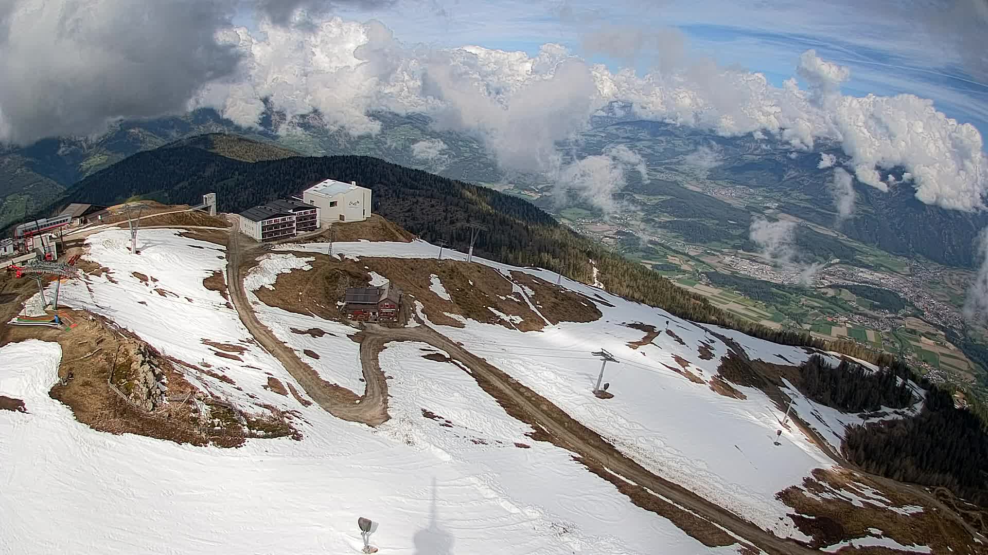 Skigebiet Kronplatz Gipfel | Blick auf Bruneck