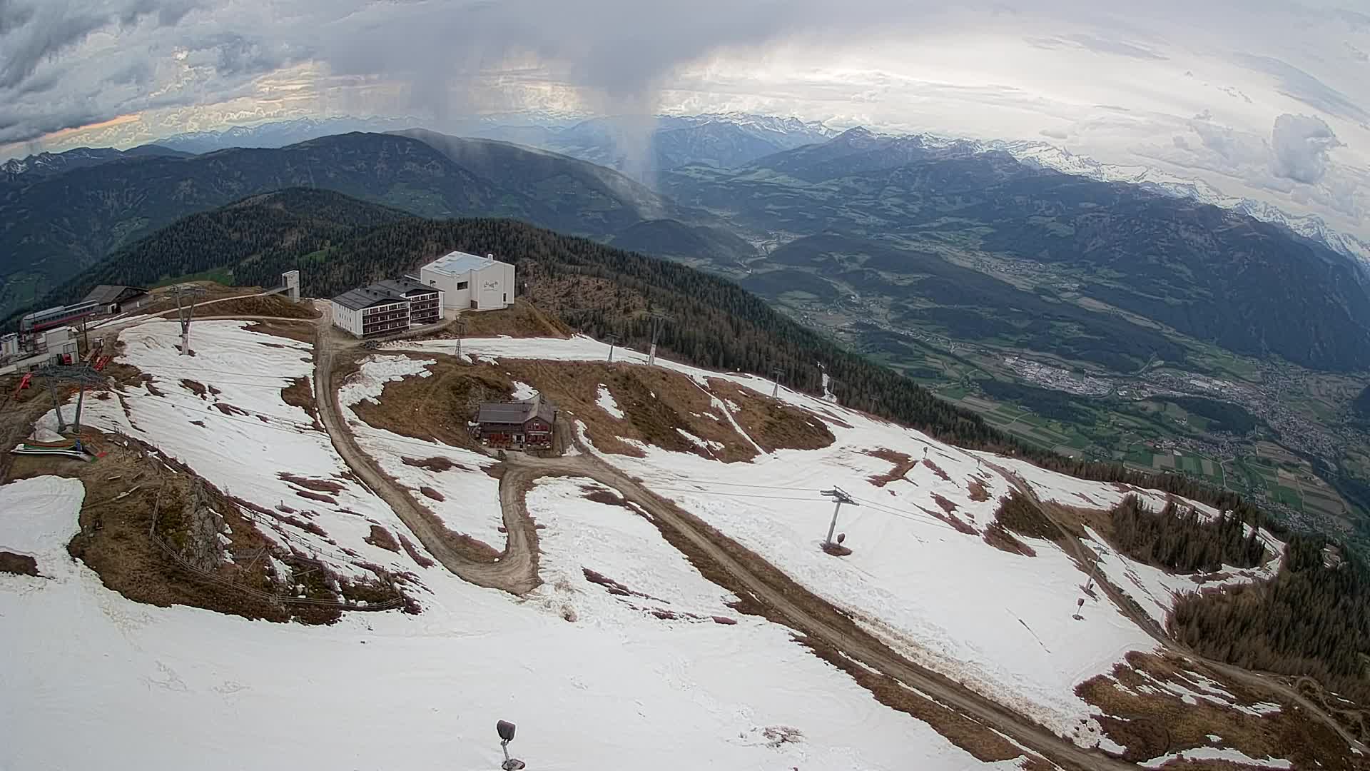 Skigebiet Kronplatz Gipfel | Blick auf Bruneck