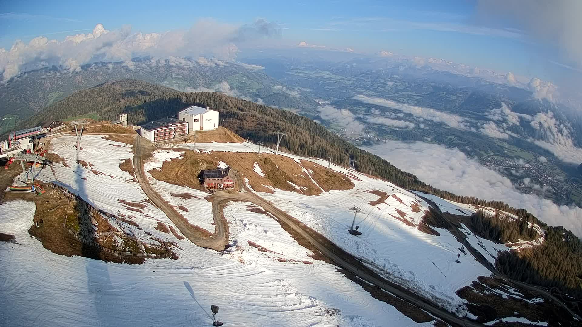 Stazione sciistica di Plan de Corones | vista su Brunico