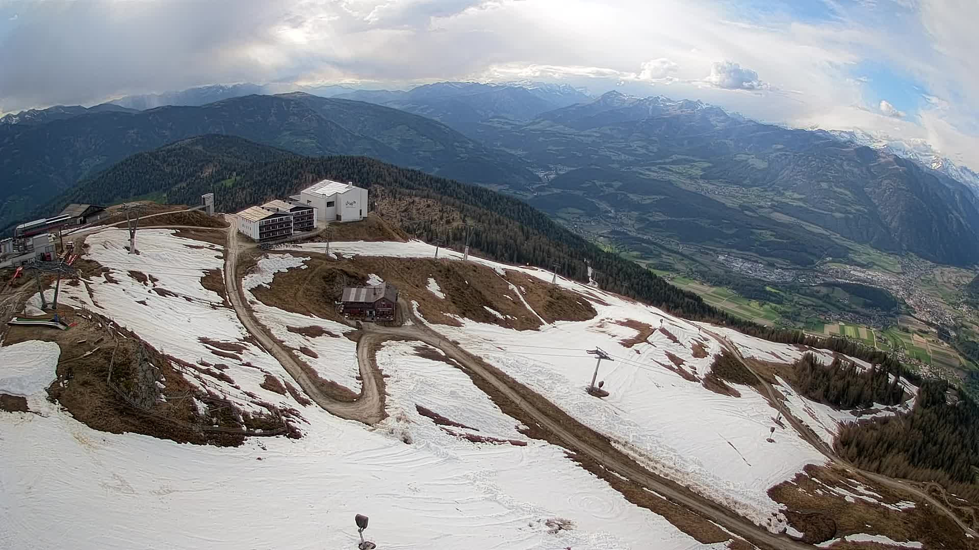 Skigebiet Kronplatz Gipfel | Blick auf Bruneck