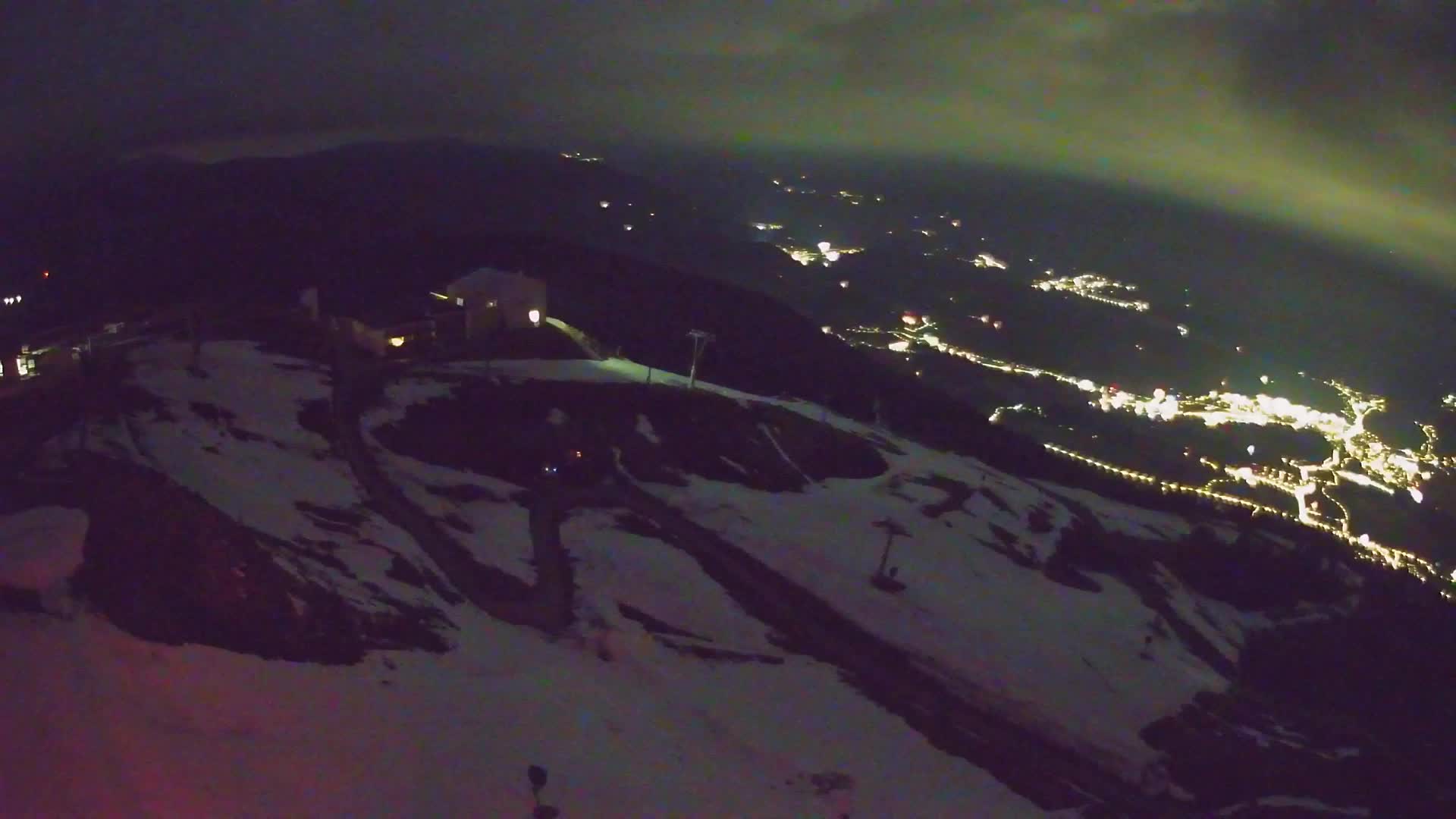 Kronplatz peak Ski resort | view to Bruneck