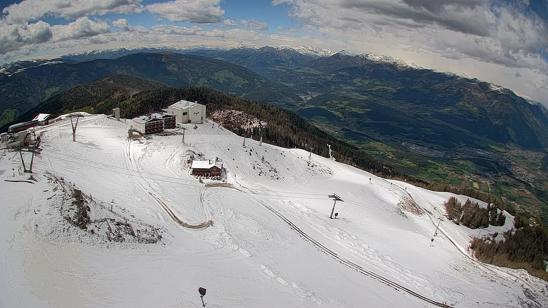 Station de ski Kronplatz sommet | vue sur Brunico