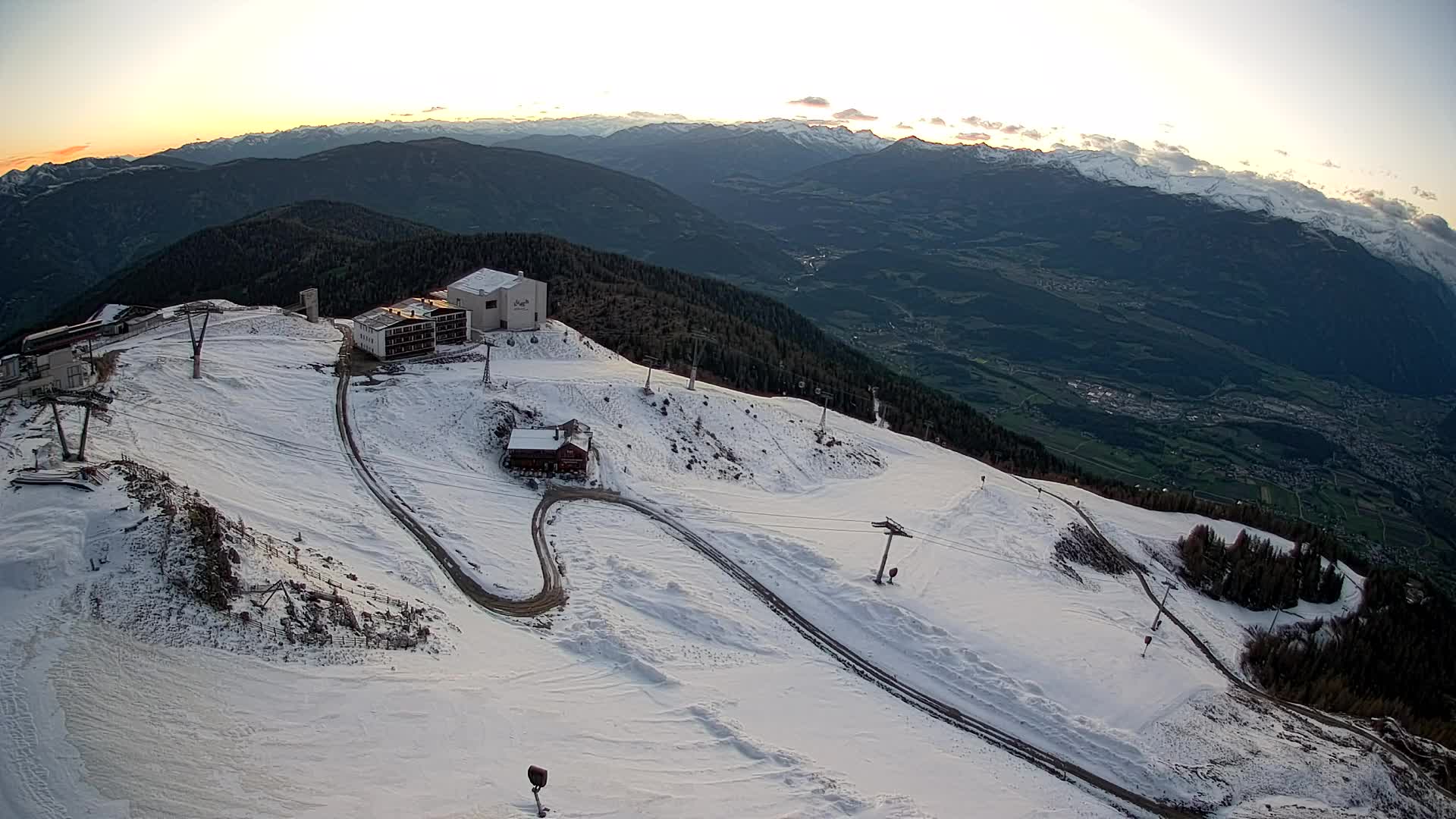 Skigebiet Kronplatz Gipfel | Blick auf Bruneck