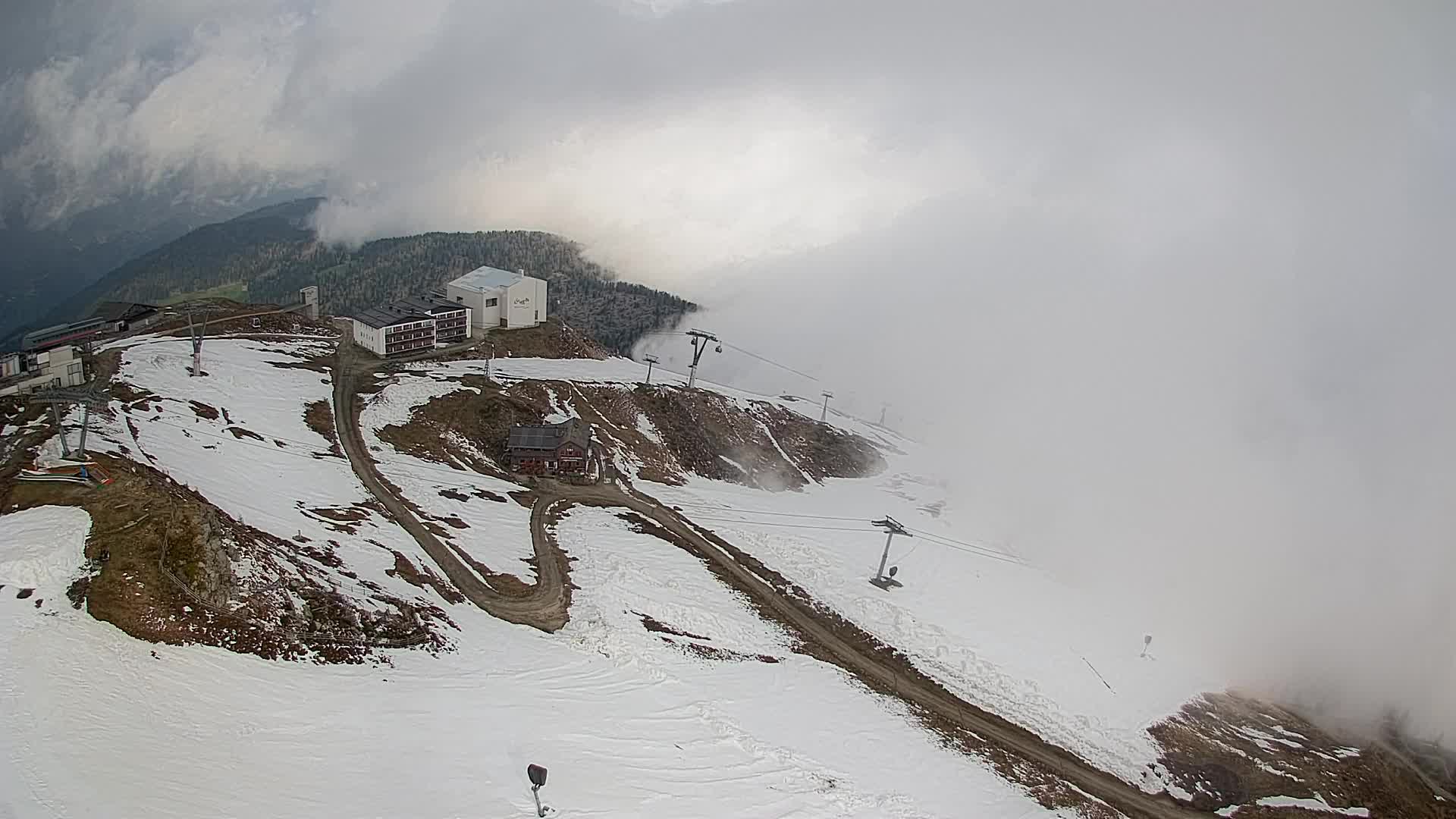 Station de ski Kronplatz sommet | vue sur Brunico