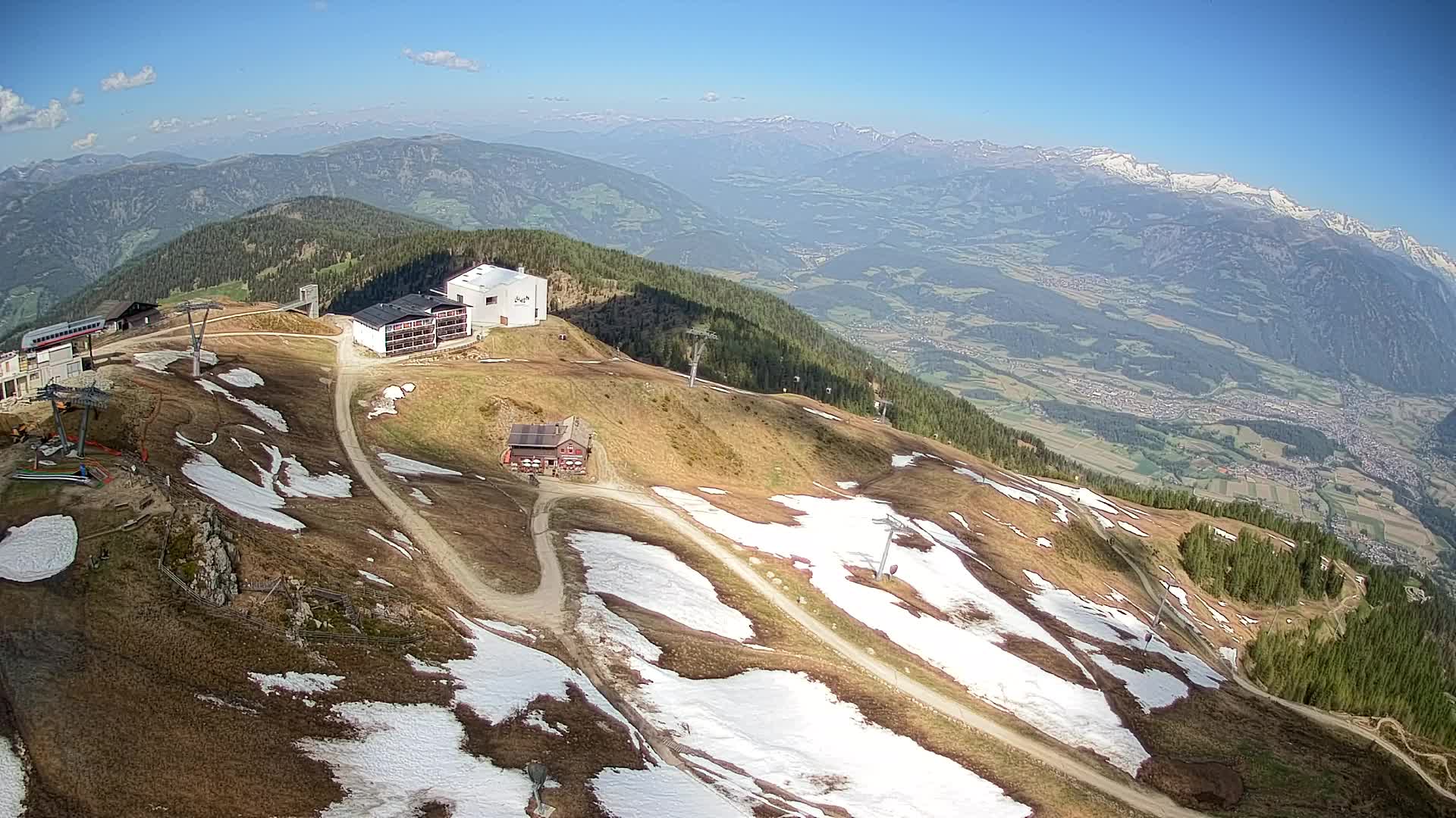 Stazione sciistica di Plan de Corones | vista su Brunico